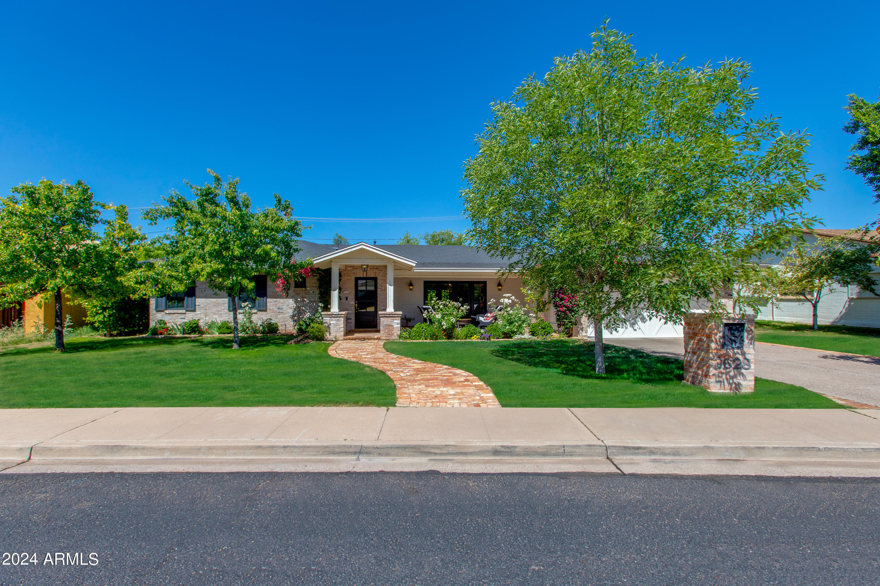 3628 N 49TH Place