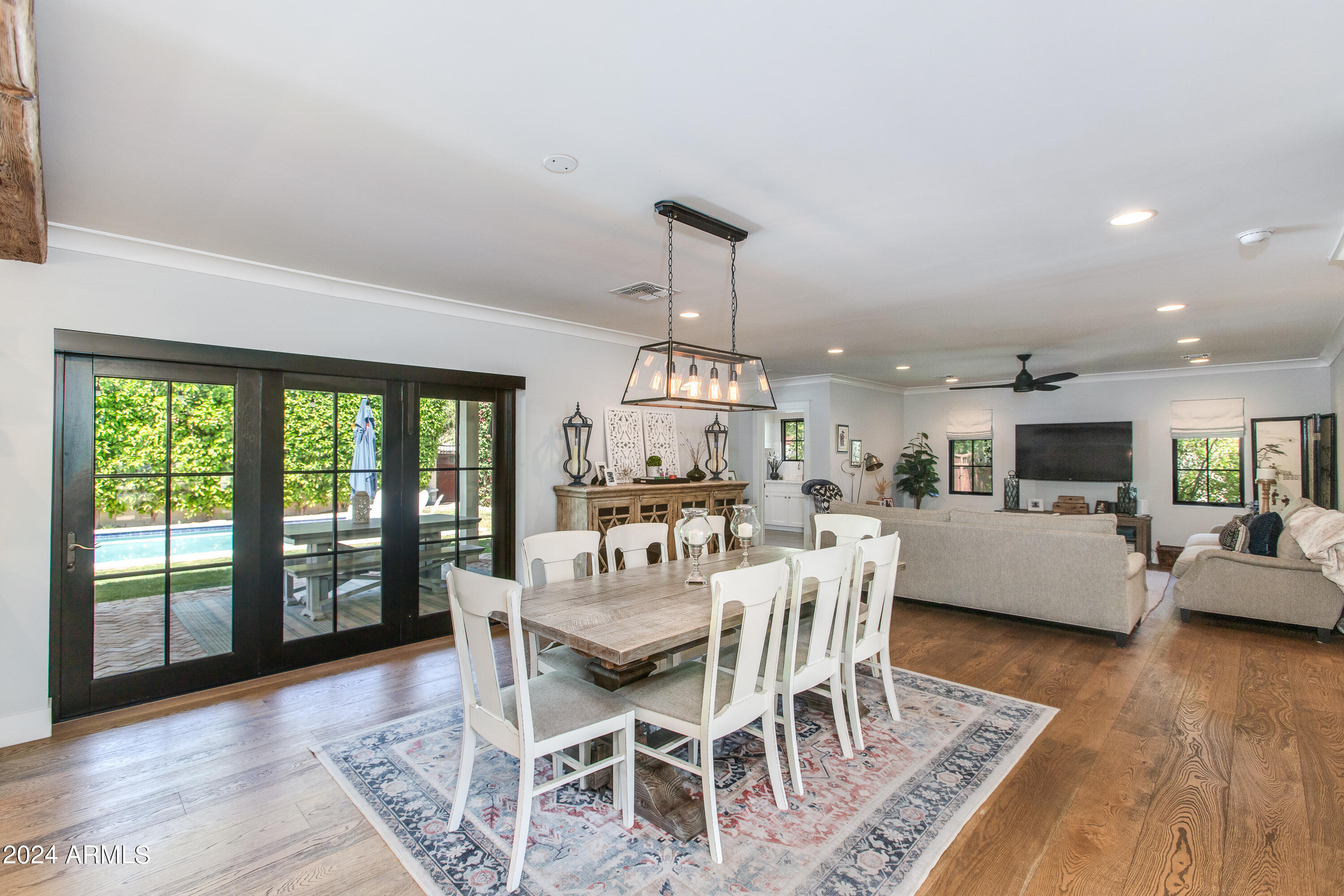 3628 N 49TH Place