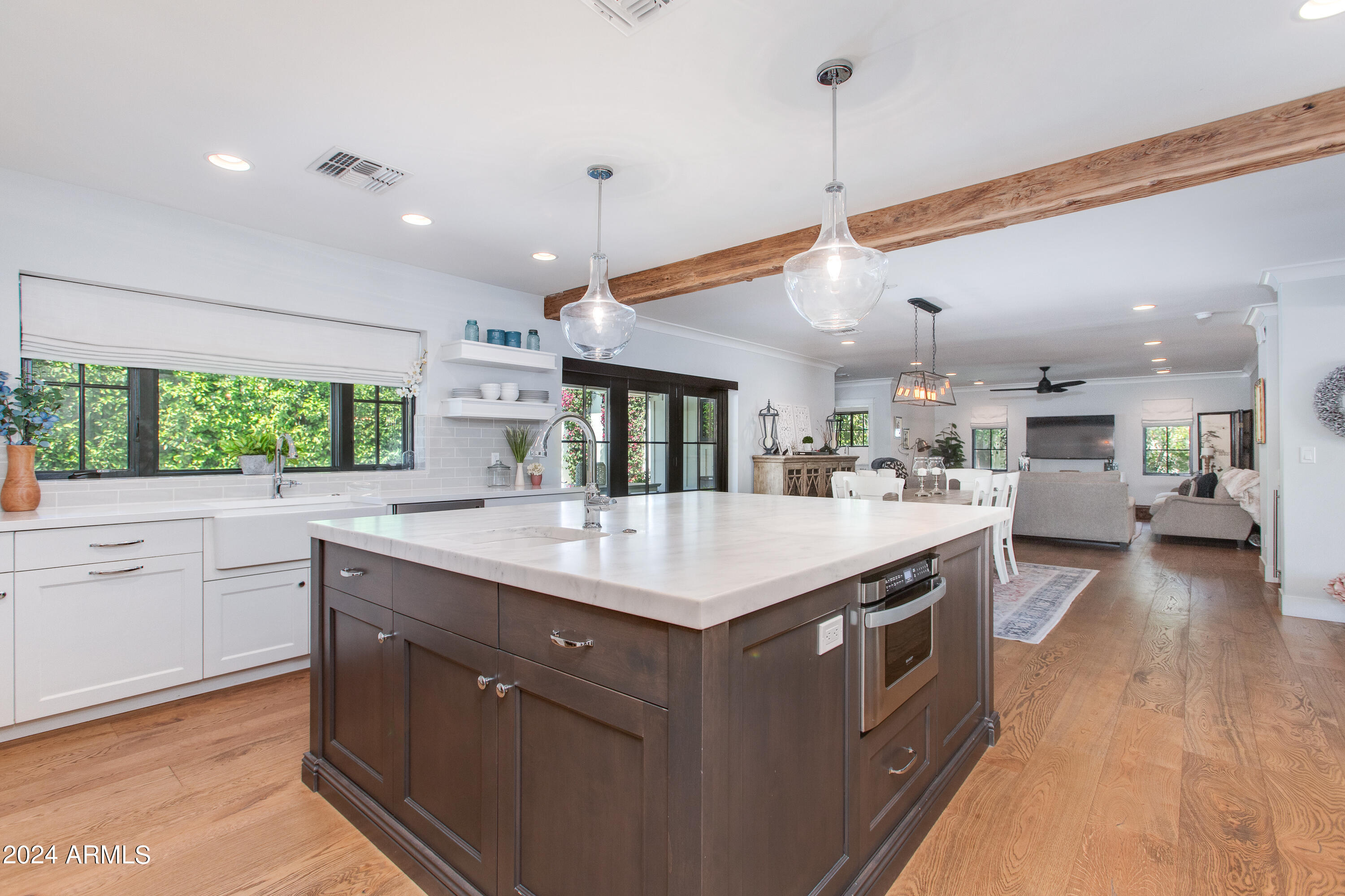 3628 N 49TH Place