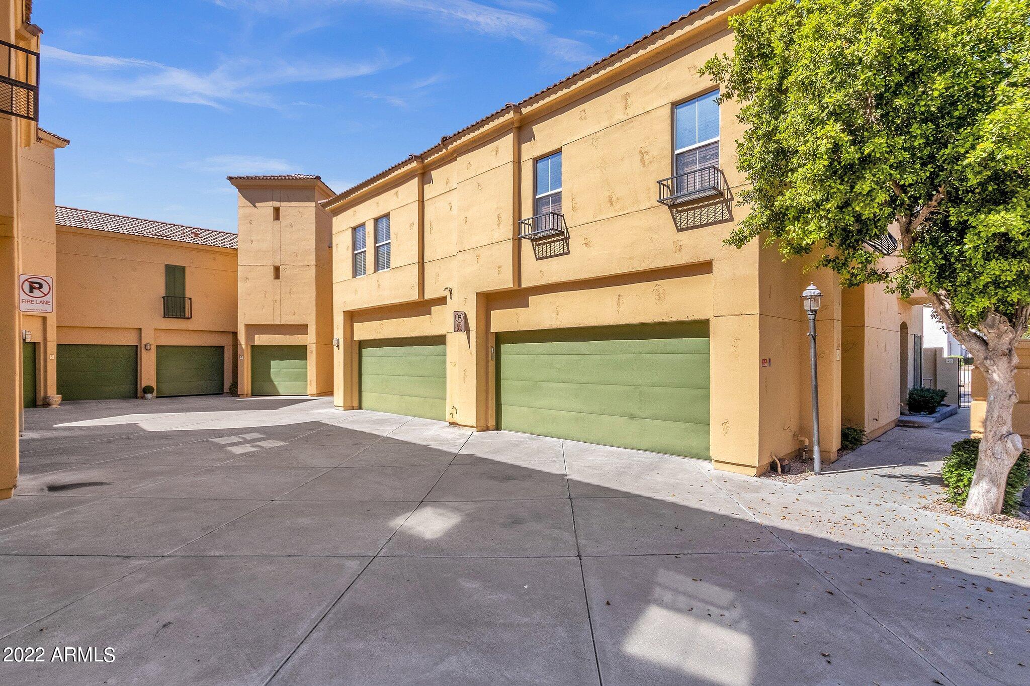 5015 E CHEYENNE Drive 2