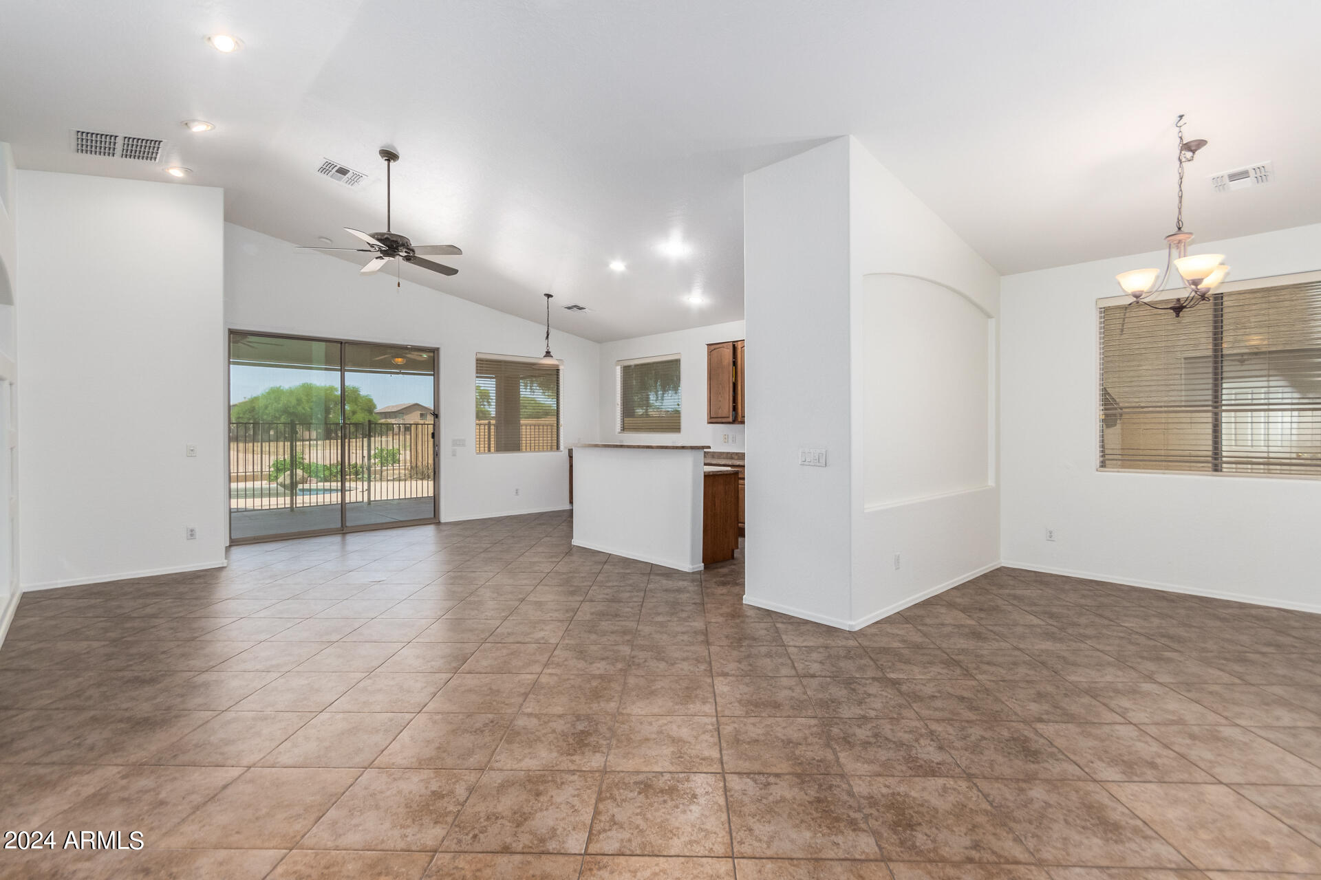 5606 W LYDIA Lane