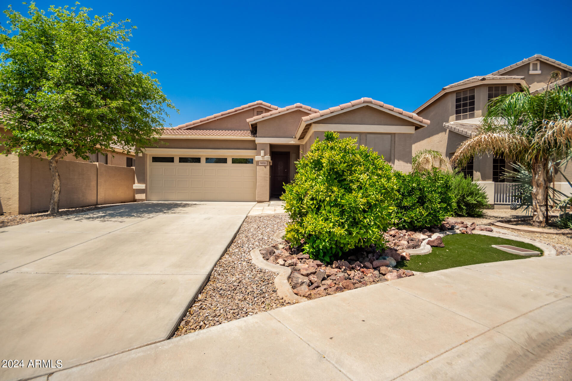 5606 W LYDIA Lane