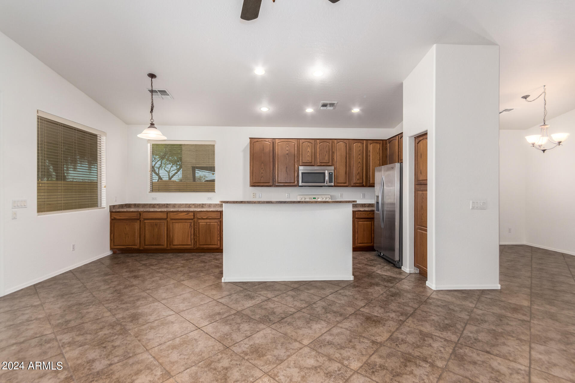 5606 W LYDIA Lane