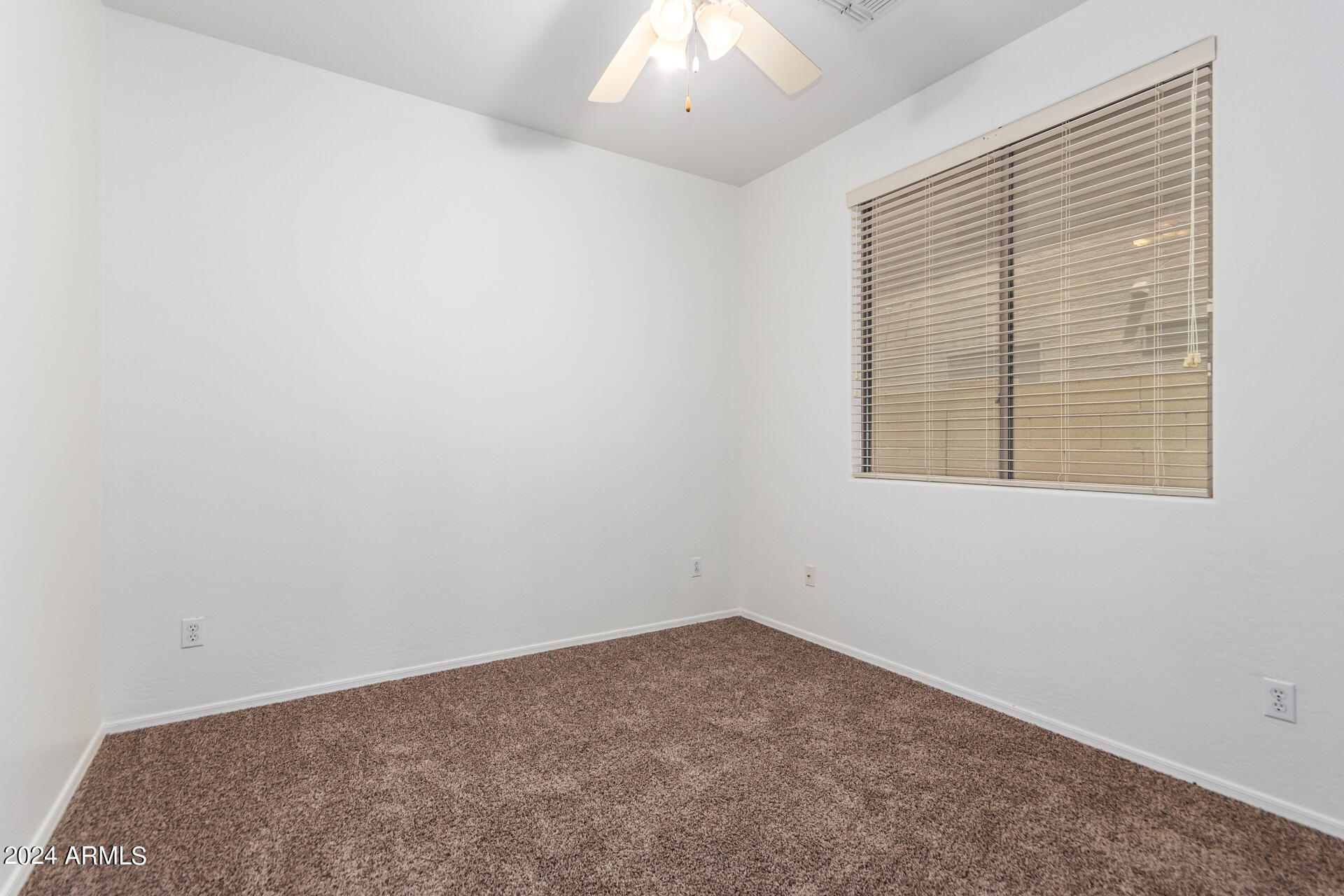 5606 W LYDIA Lane