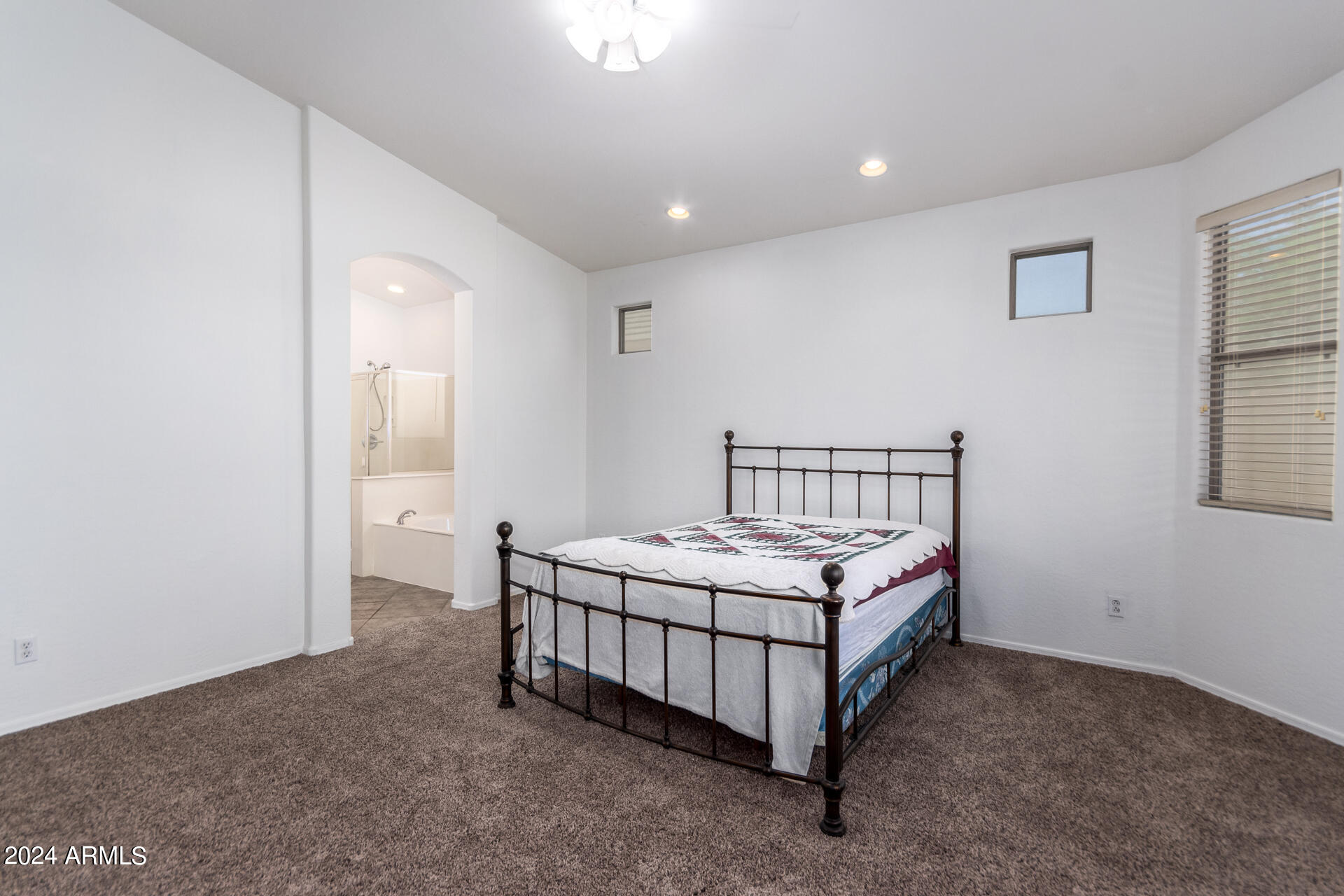 5606 W LYDIA Lane