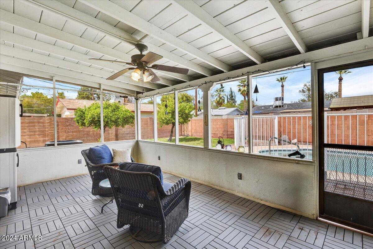 3418 E SELLS Drive