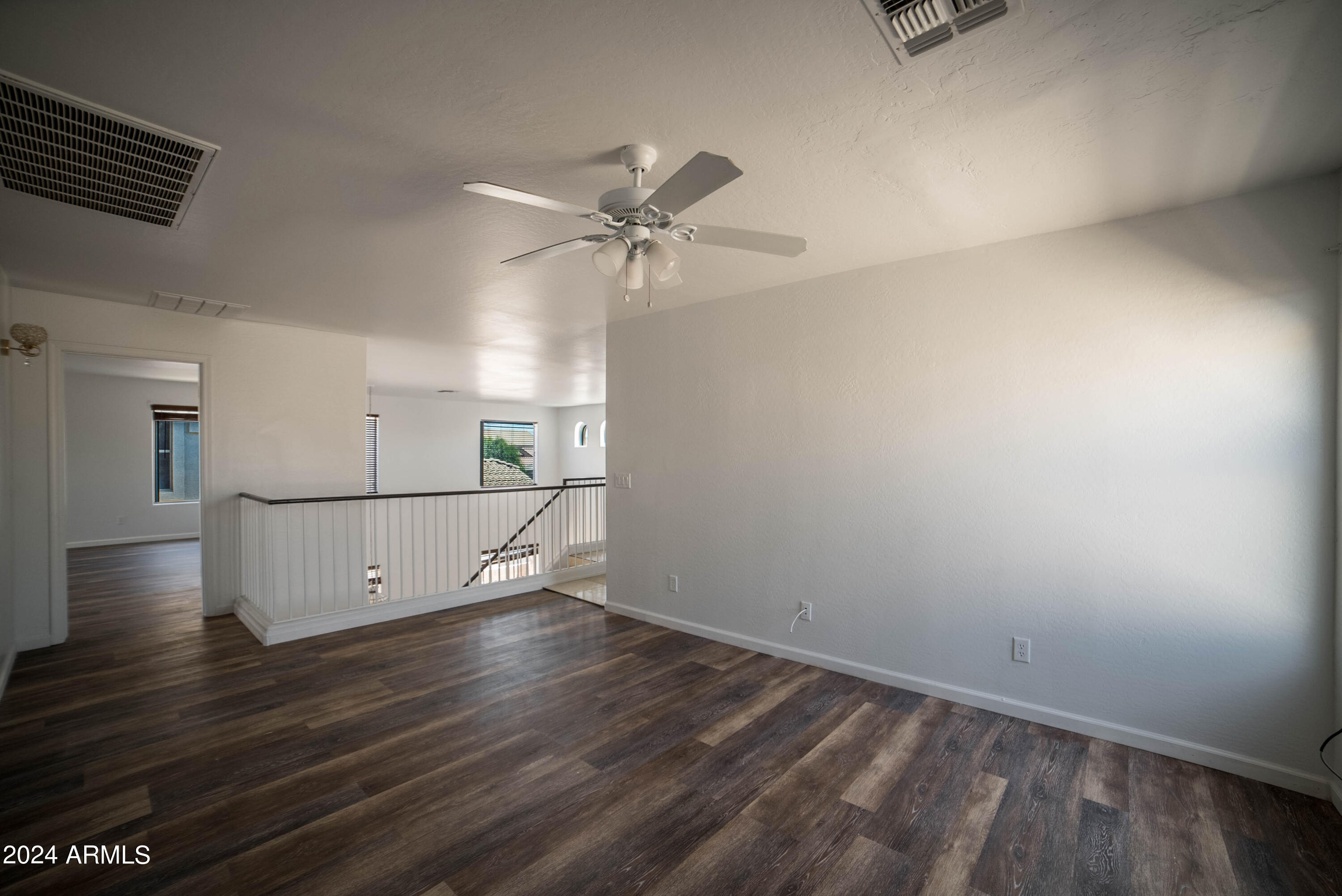 9204 W RIVERSIDE Avenue