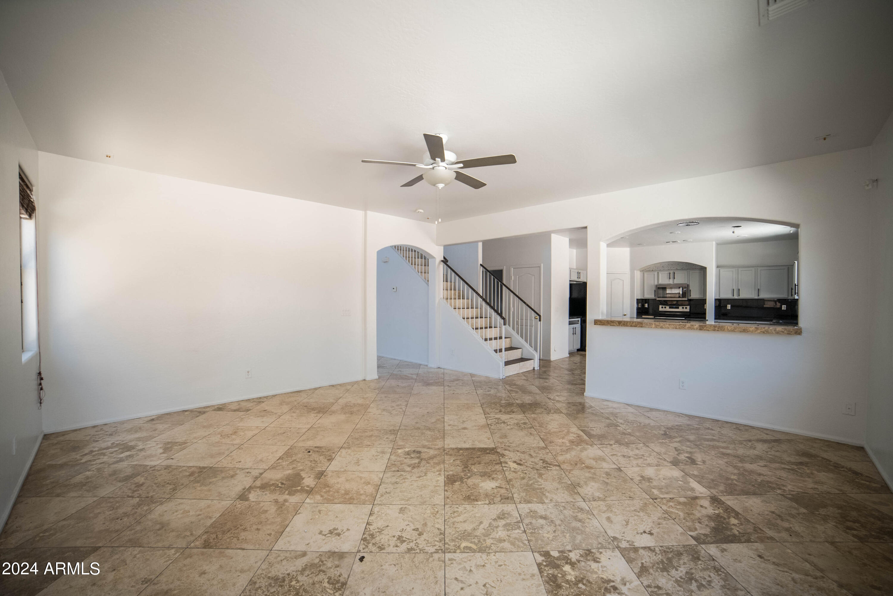 9204 W RIVERSIDE Avenue