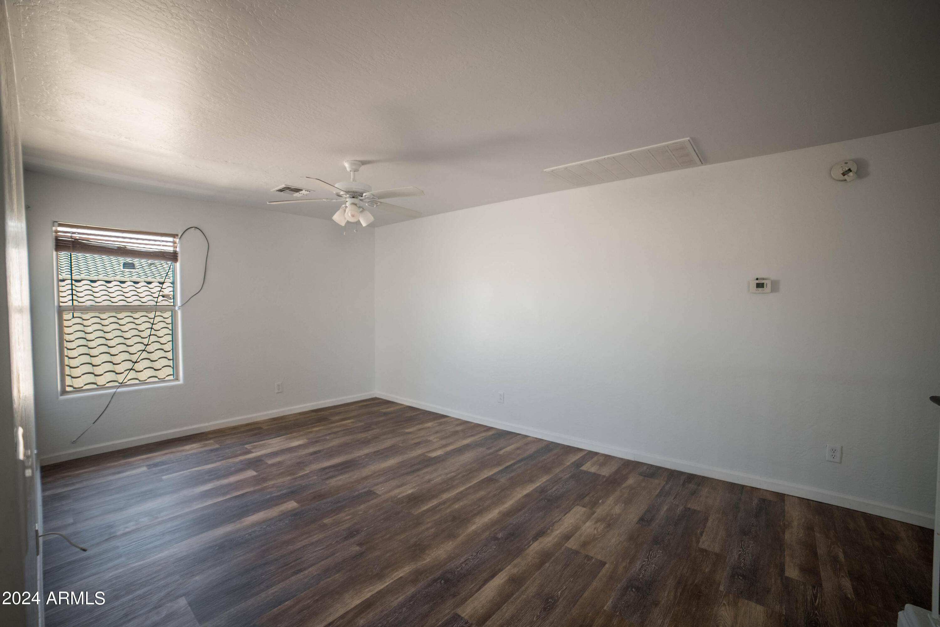 9204 W RIVERSIDE Avenue