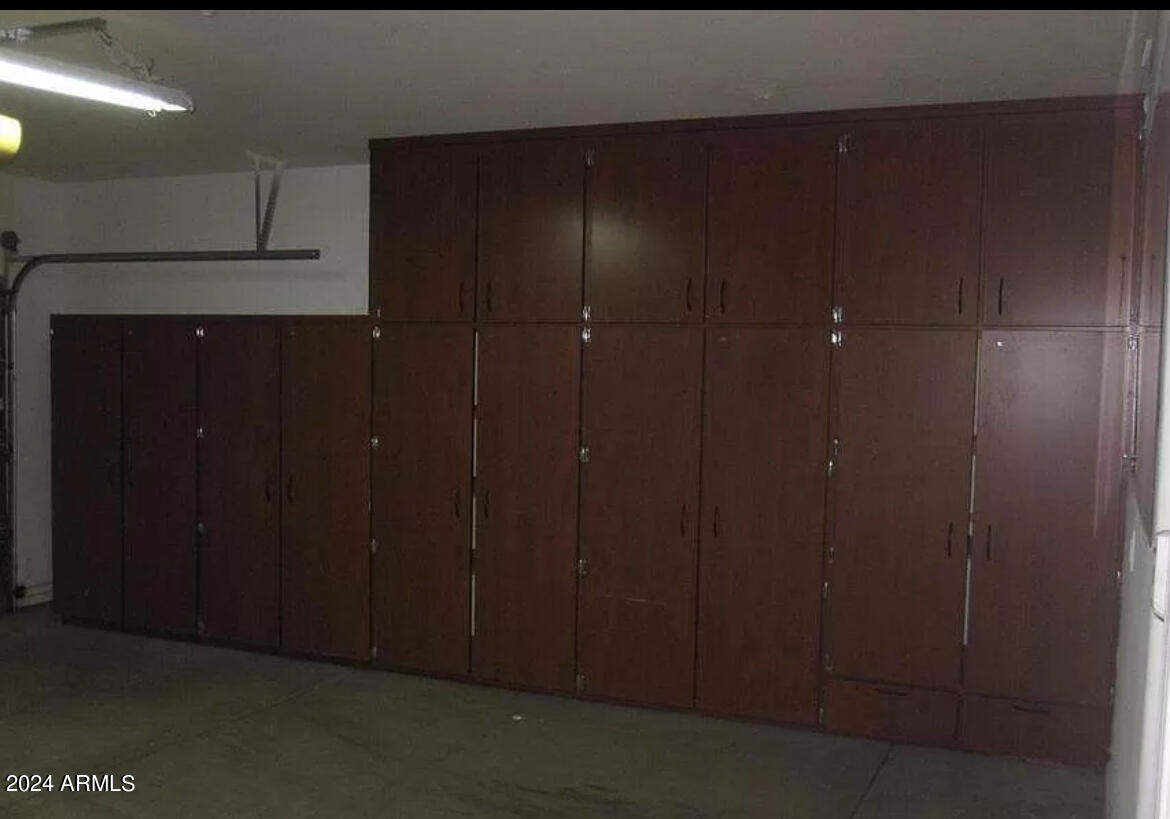 9204 W RIVERSIDE Avenue