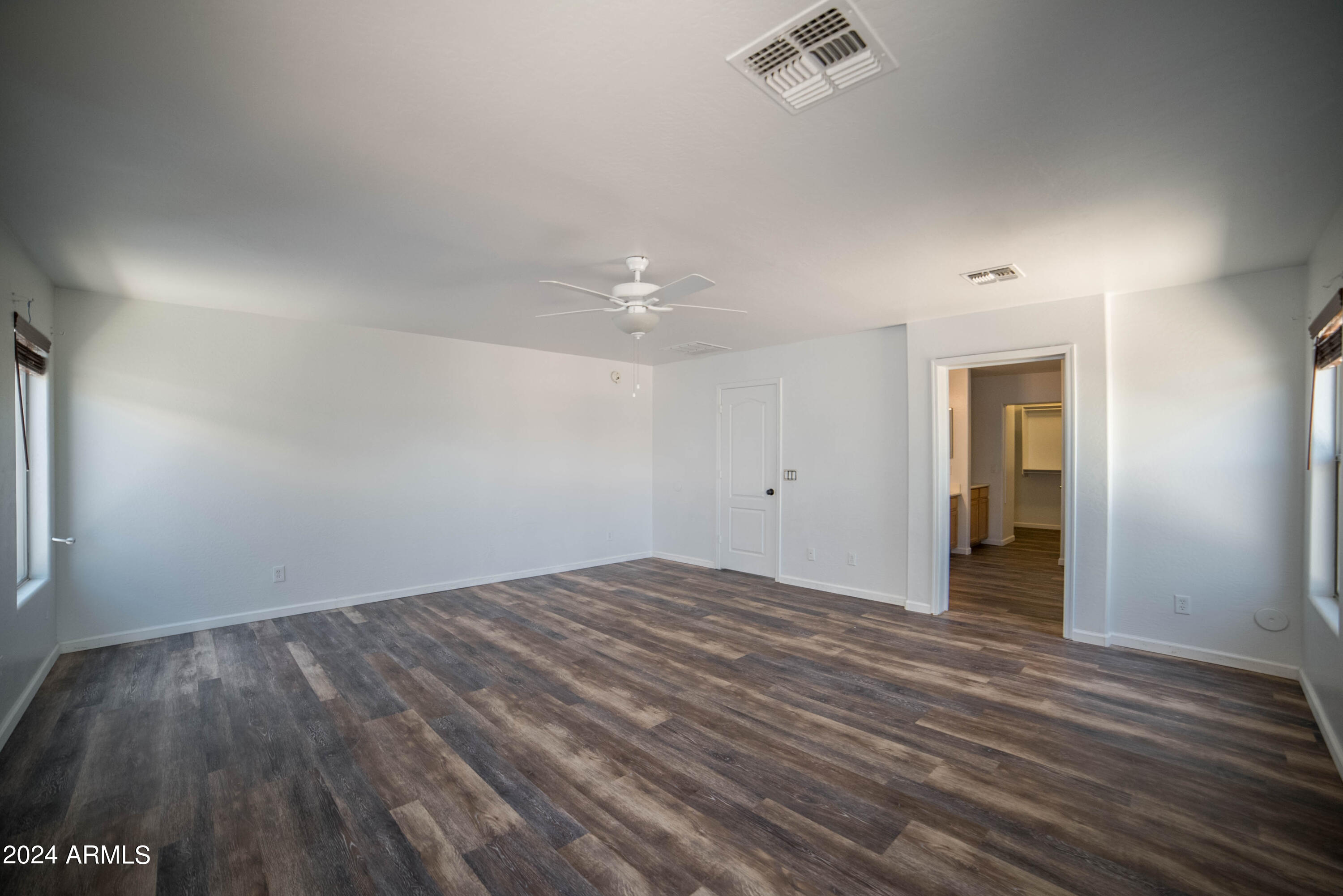 9204 W RIVERSIDE Avenue