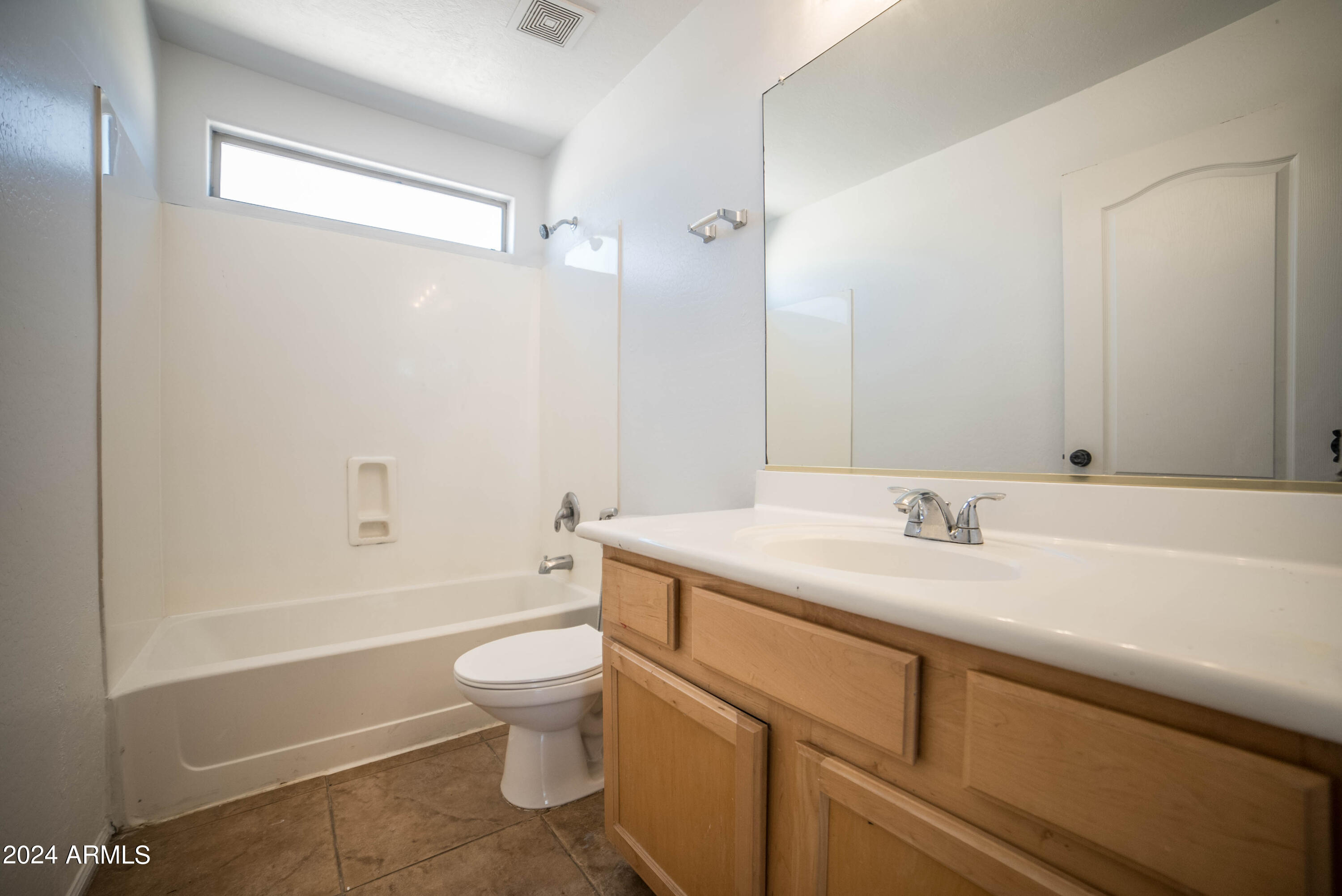 9204 W RIVERSIDE Avenue