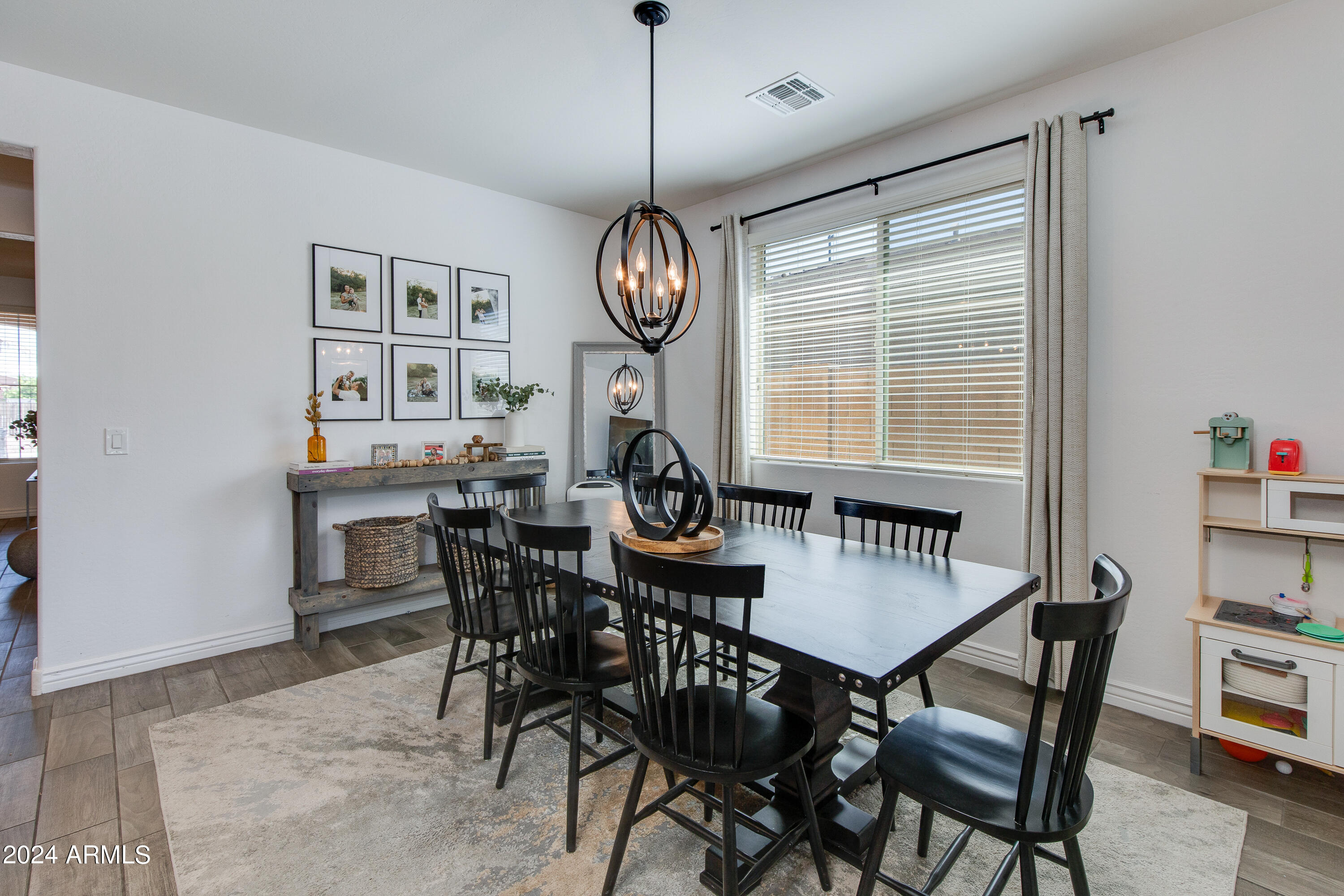 1163 E Ibis Street