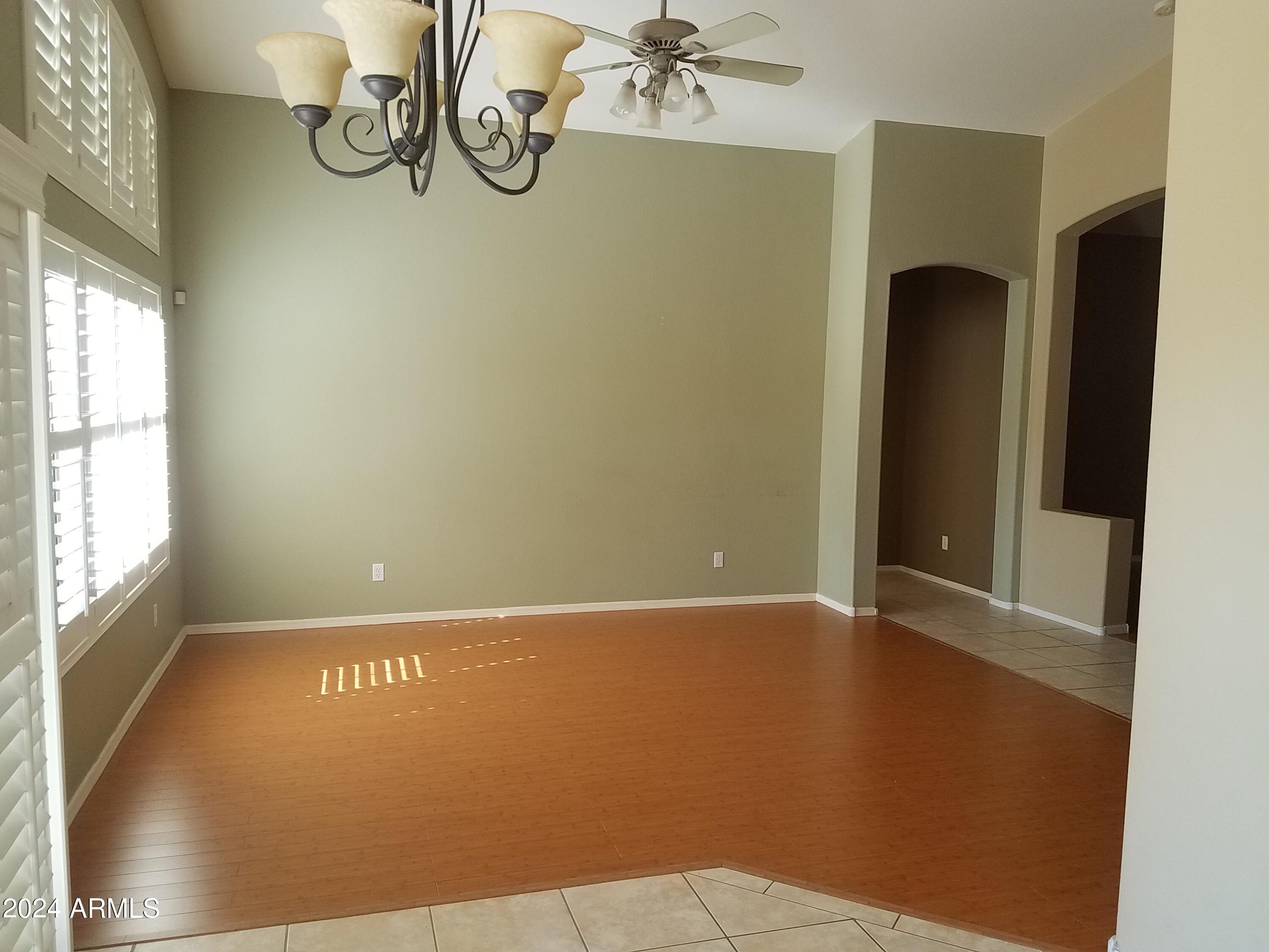 2742 S CAMELLIA Court