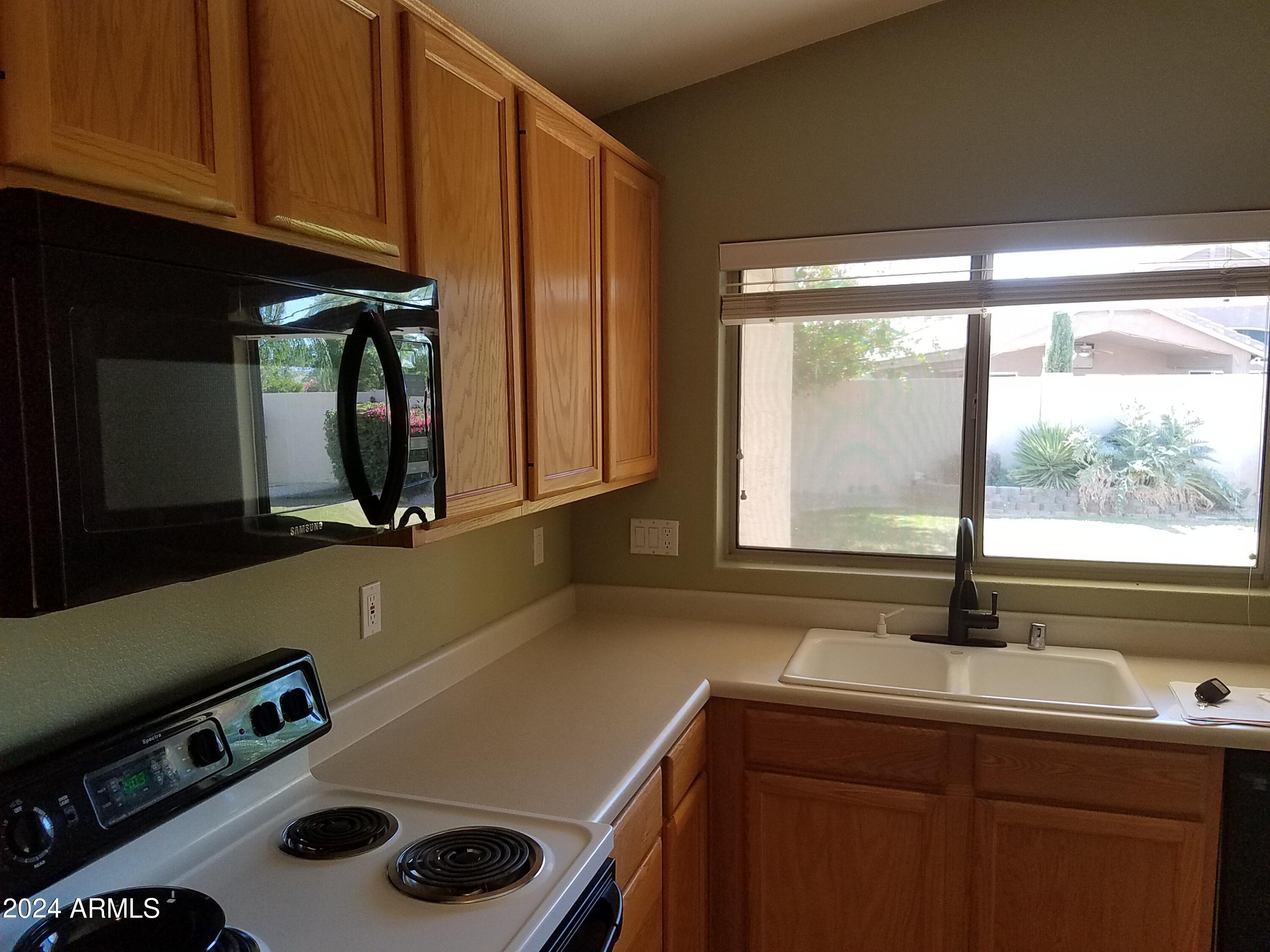 2742 S CAMELLIA Court