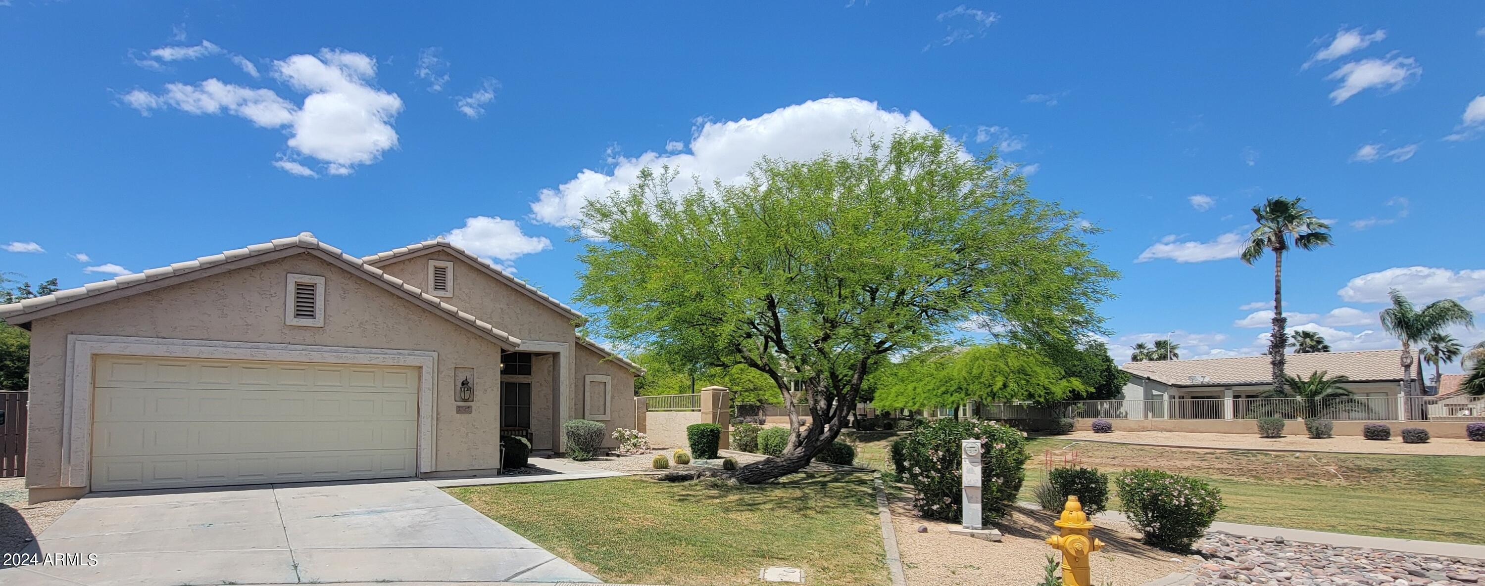 2742 S CAMELLIA Court