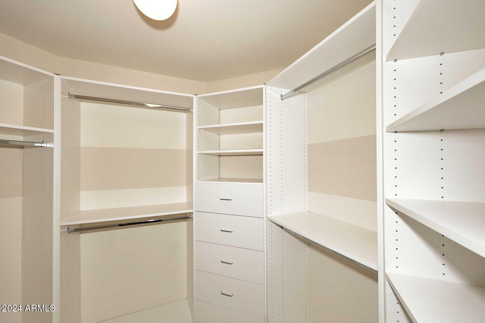 15220 N SHAGBARK Court