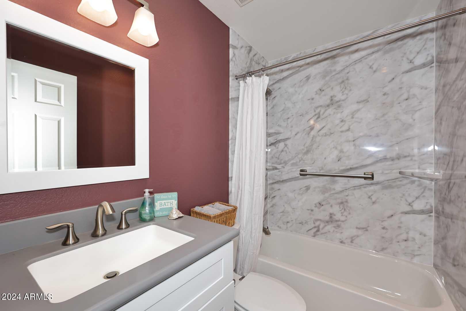 15220 N SHAGBARK Court