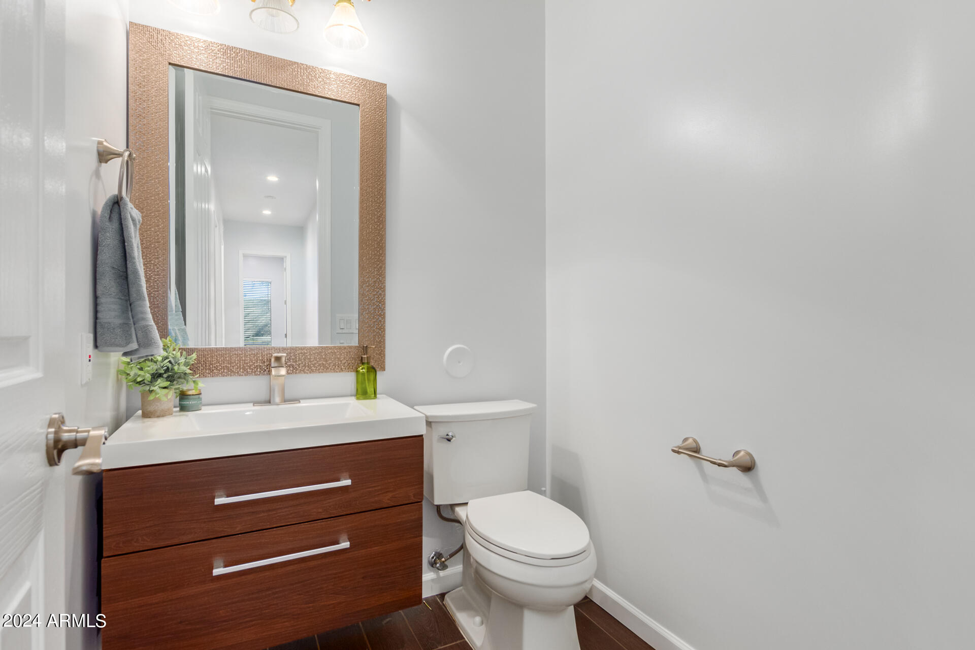 4802 E CIELO GRANDE Avenue