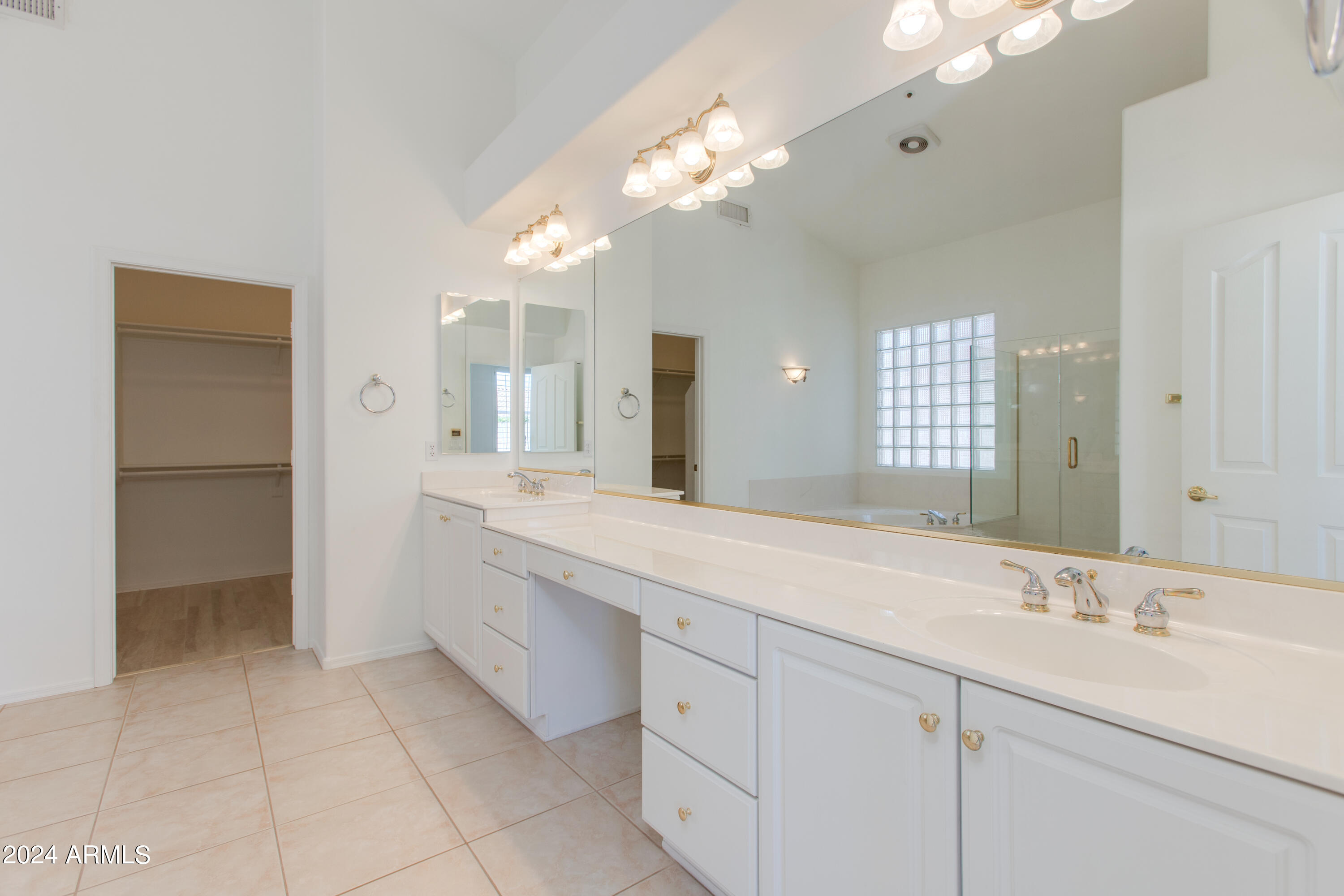 11077 E White Feather Lane