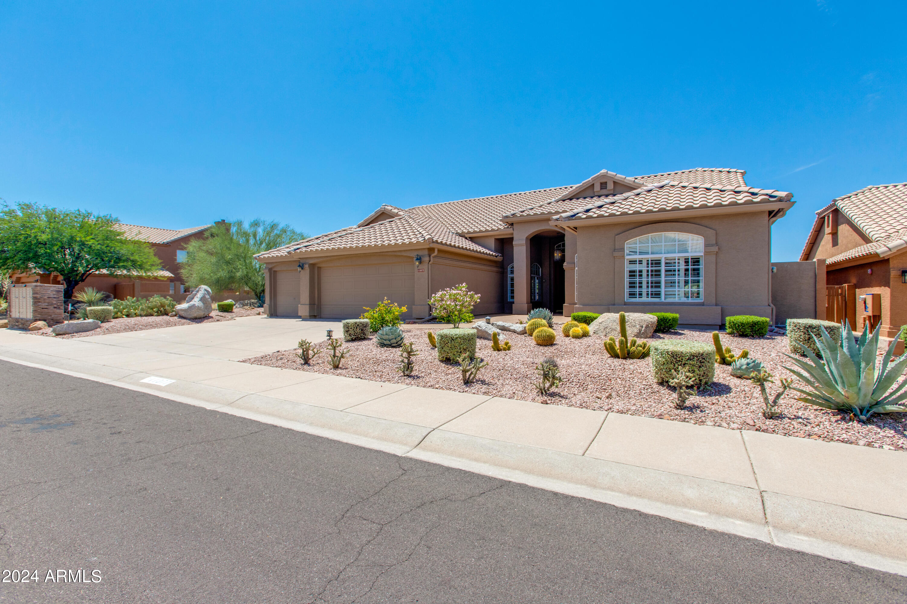 11077 E White Feather Lane