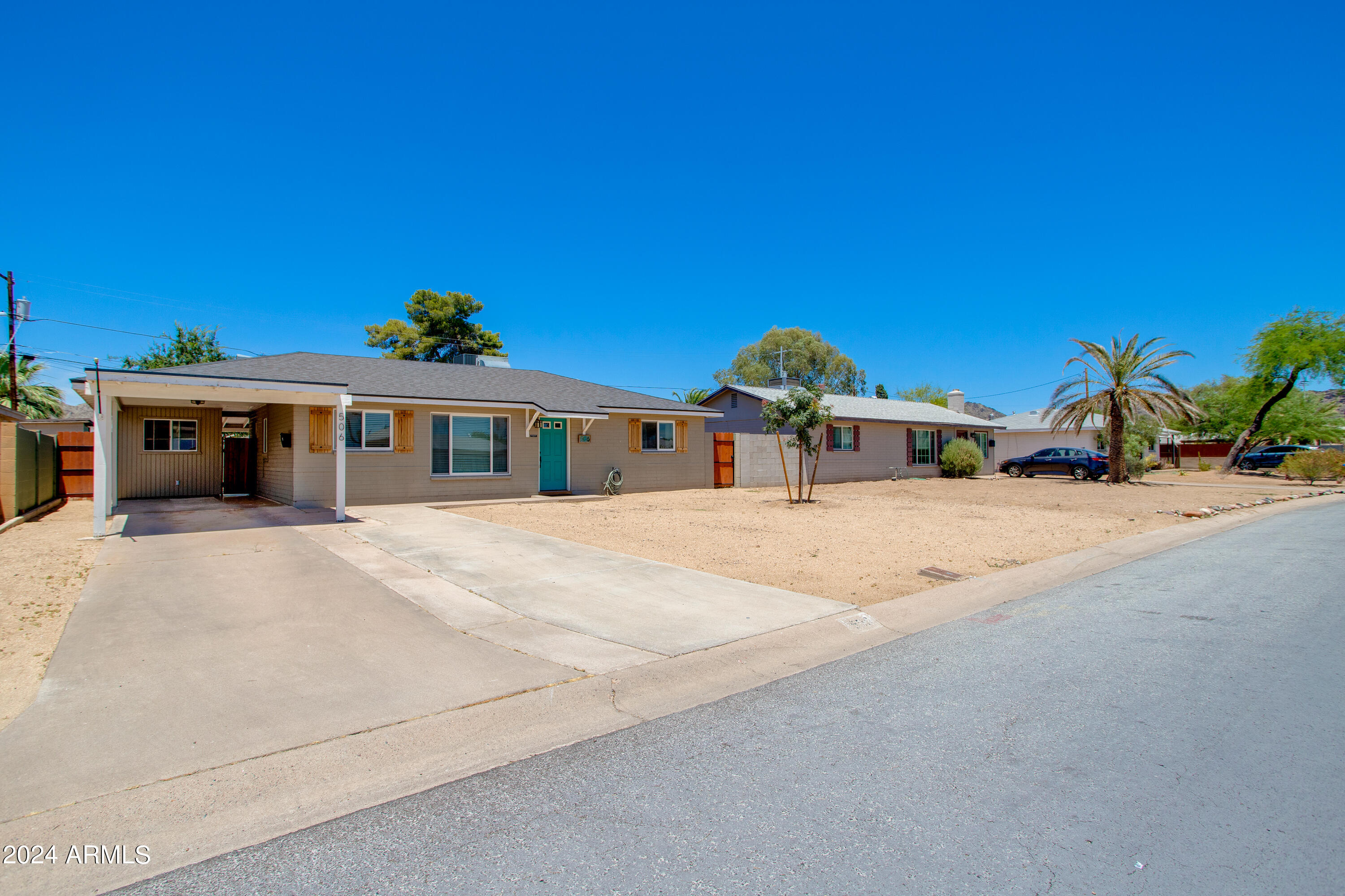 506 E BUTLER Drive