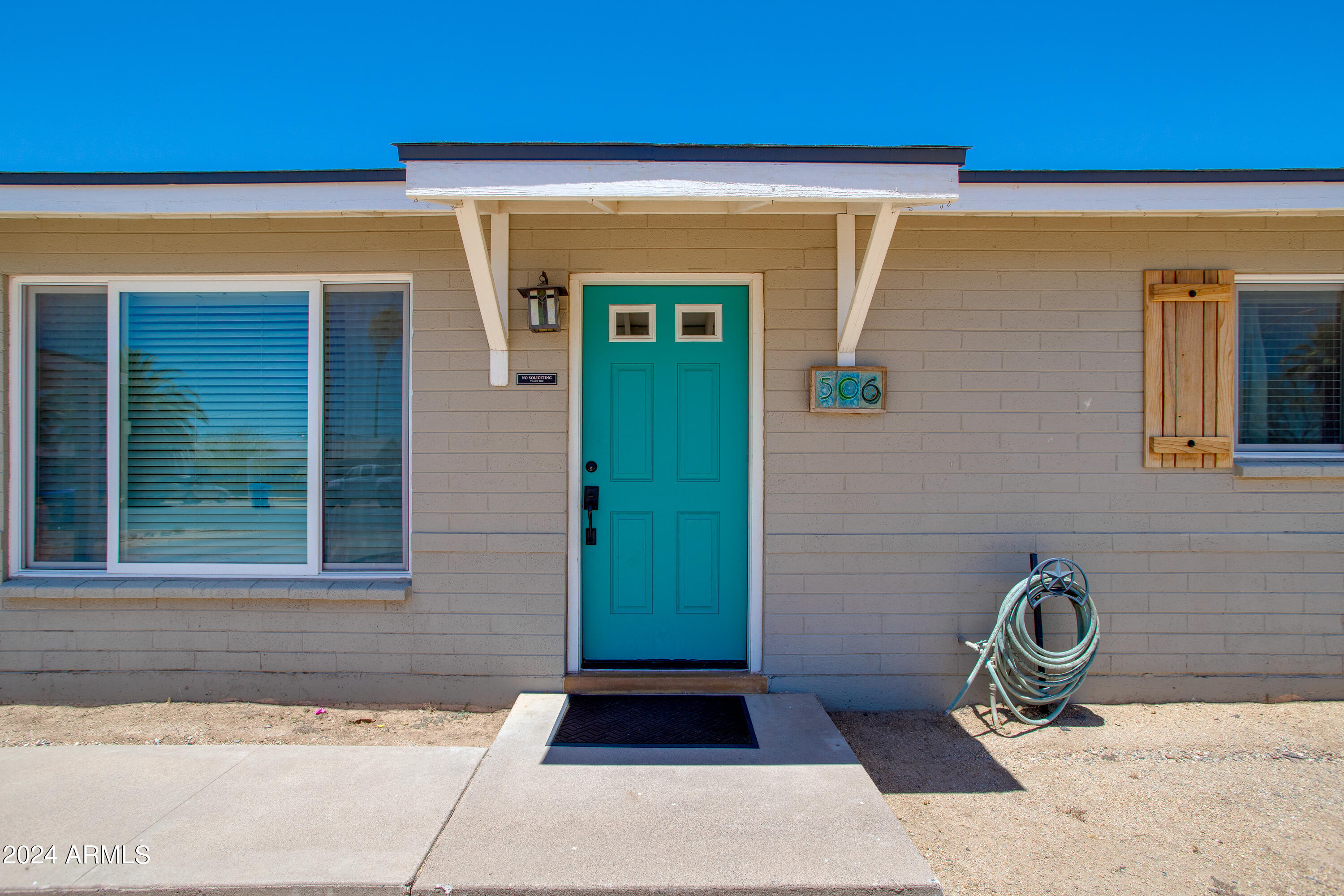 506 E BUTLER Drive