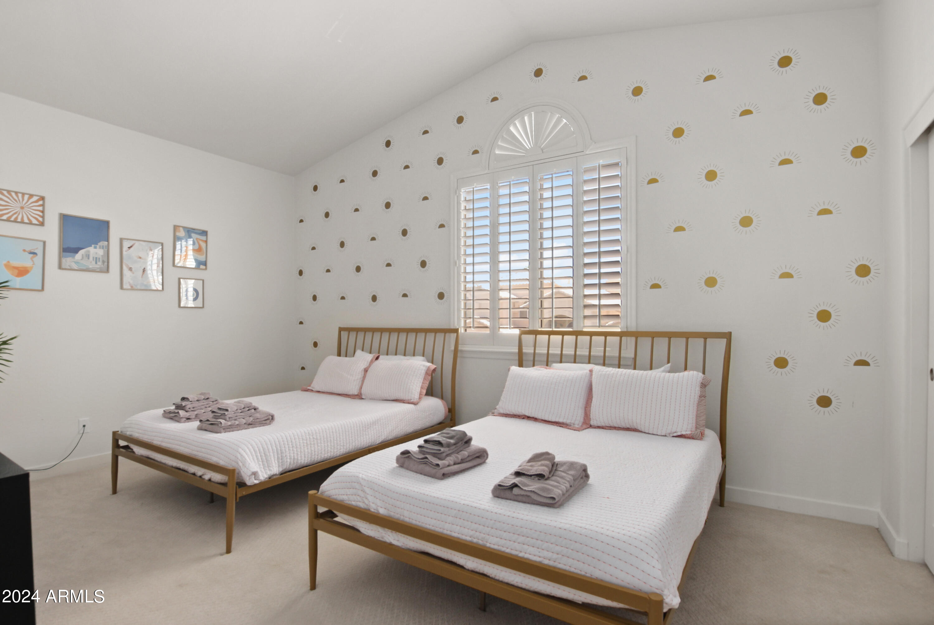 5442 E SAINT JOHN Road