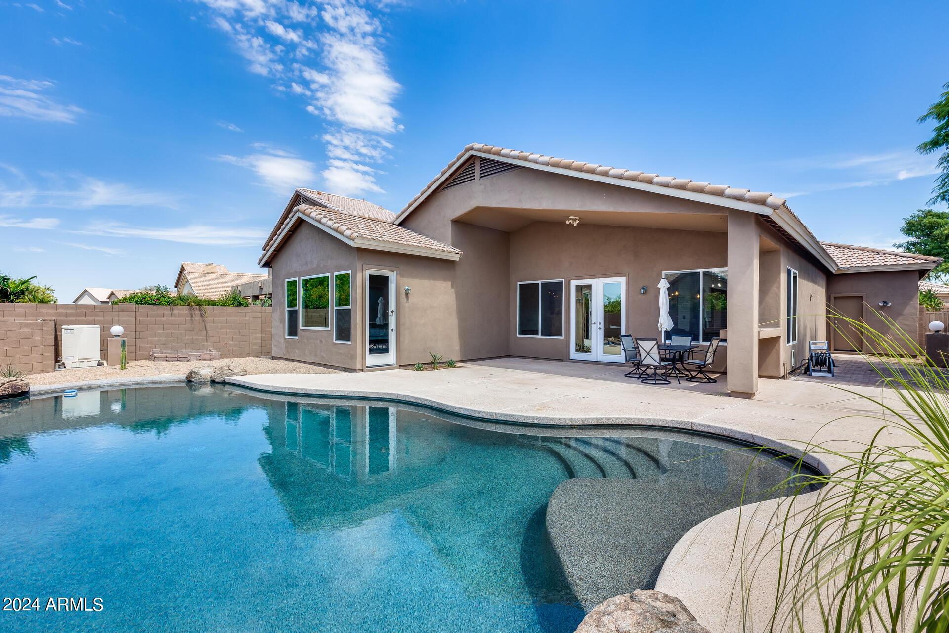 4623 E ROY ROGERS Road