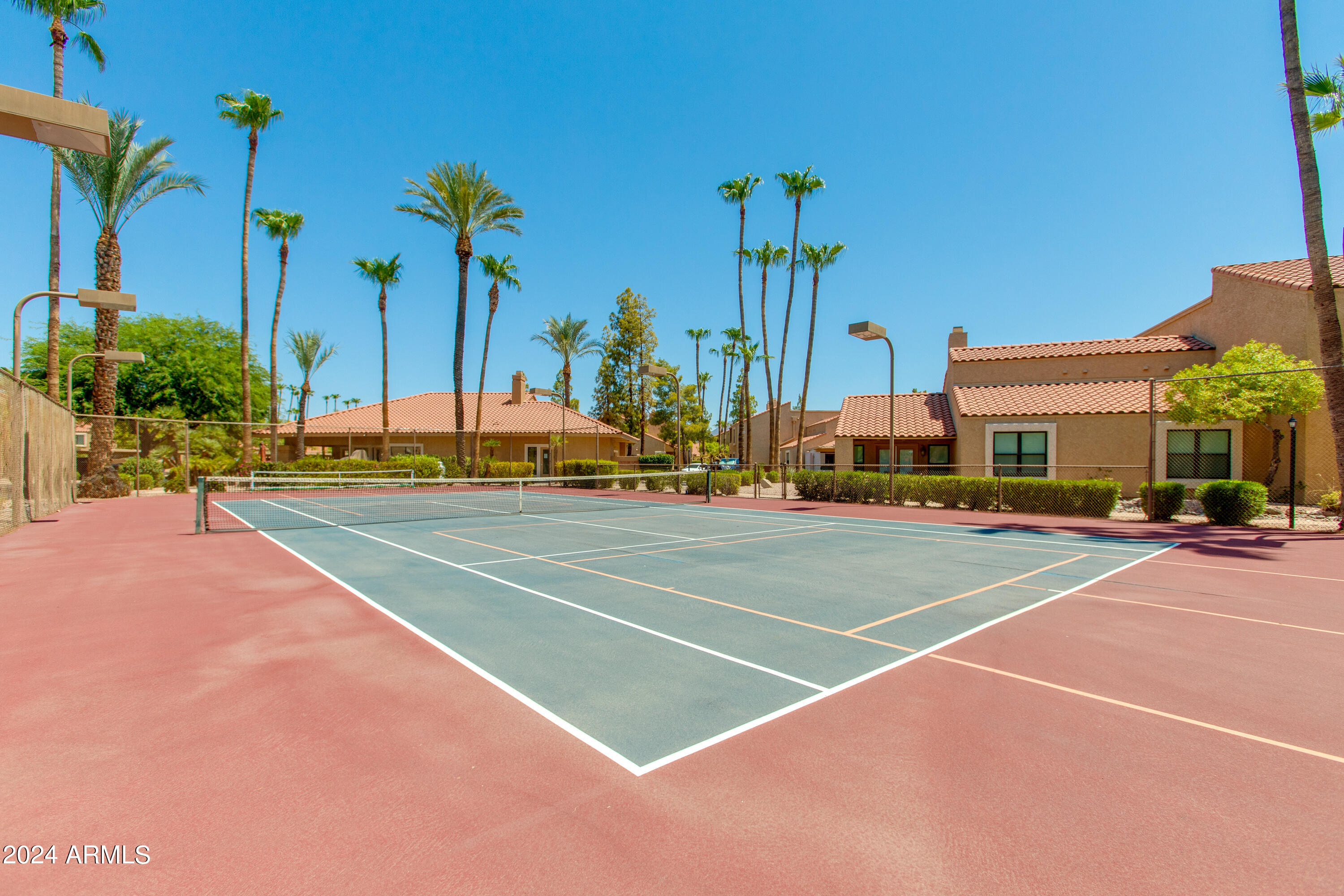 8787 E MOUNTAIN VIEW Road, 1083