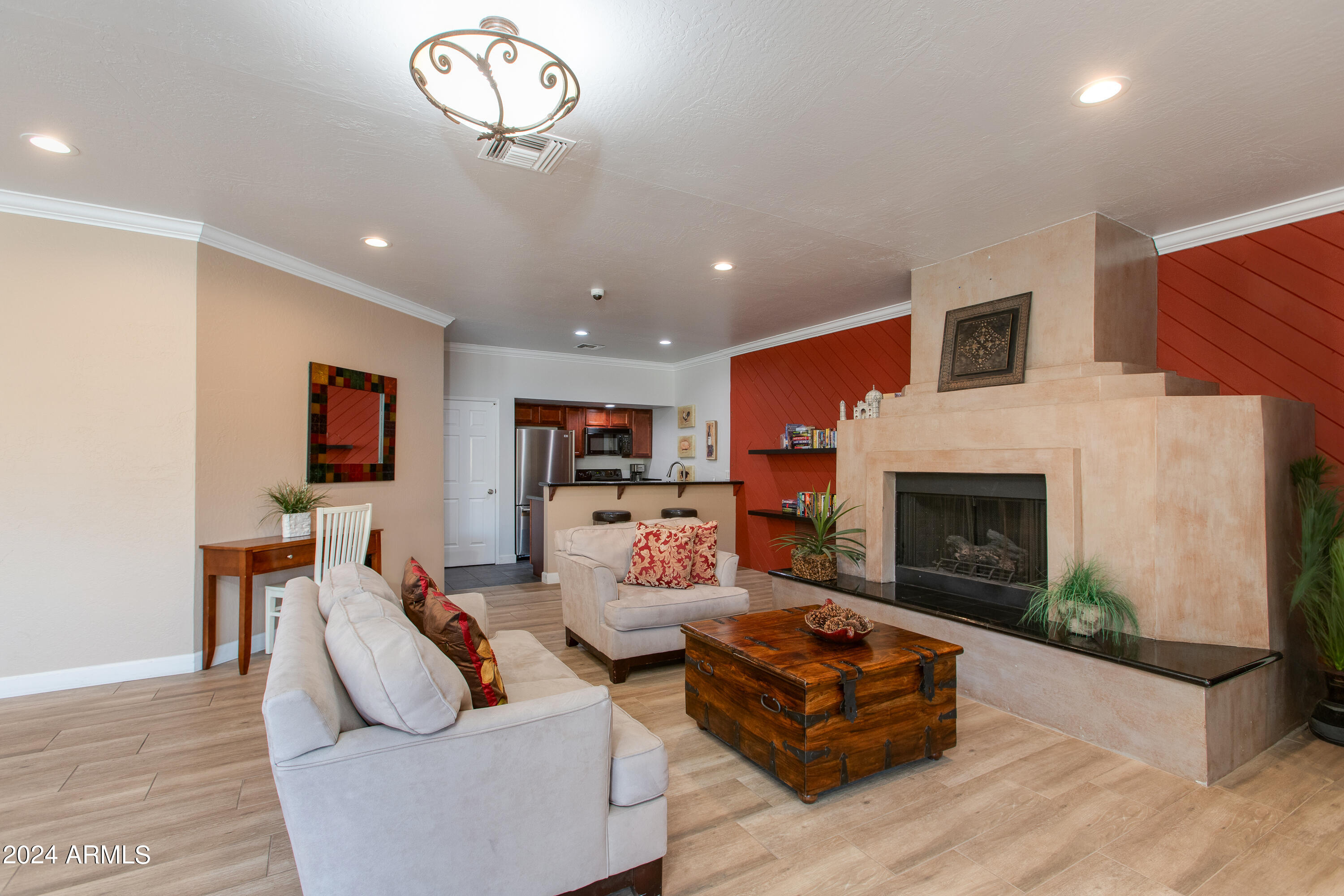 8787 E MOUNTAIN VIEW Road, 1083