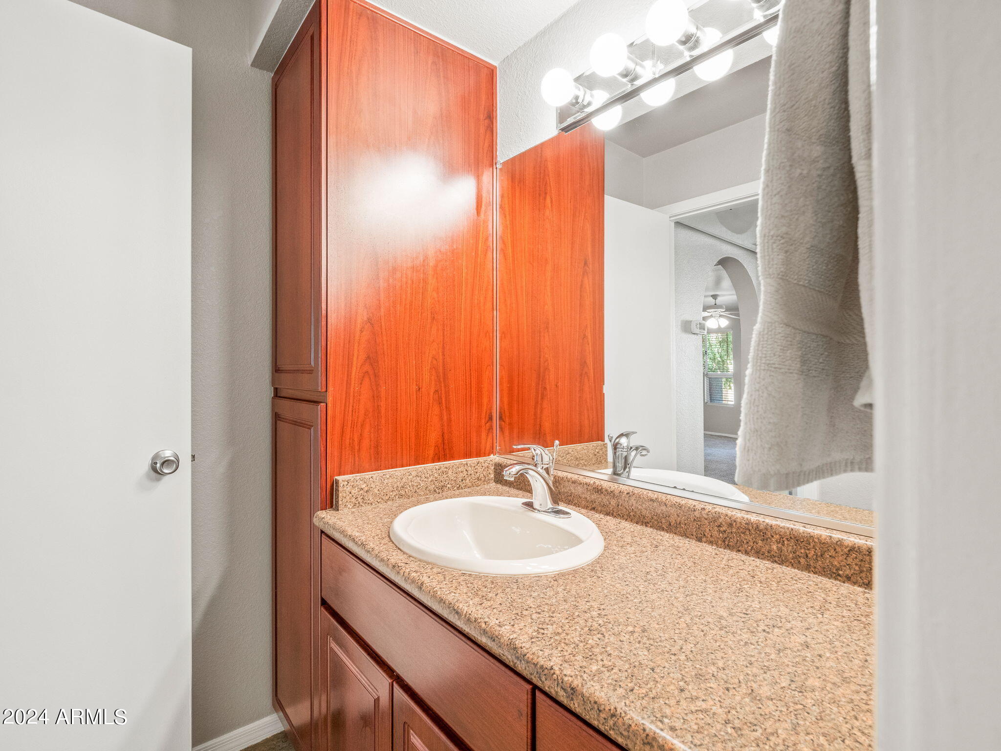 1880 E MORTEN Avenue, 114