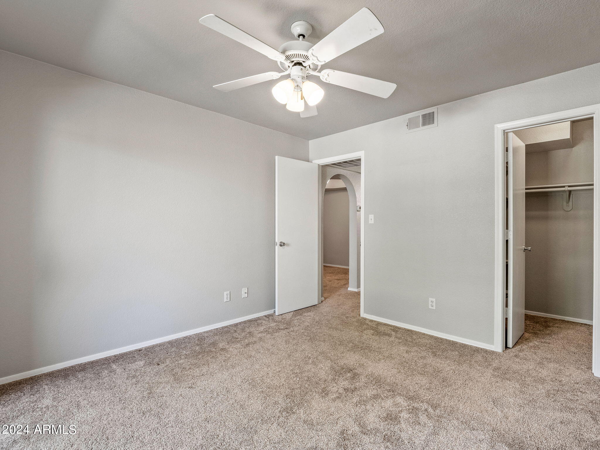 1880 E MORTEN Avenue, 114