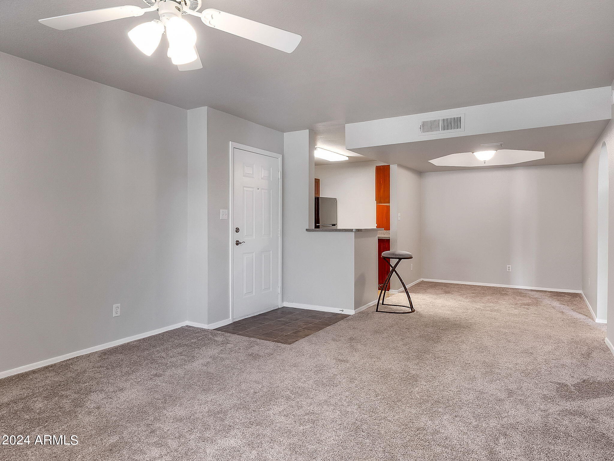 1880 E MORTEN Avenue, 114