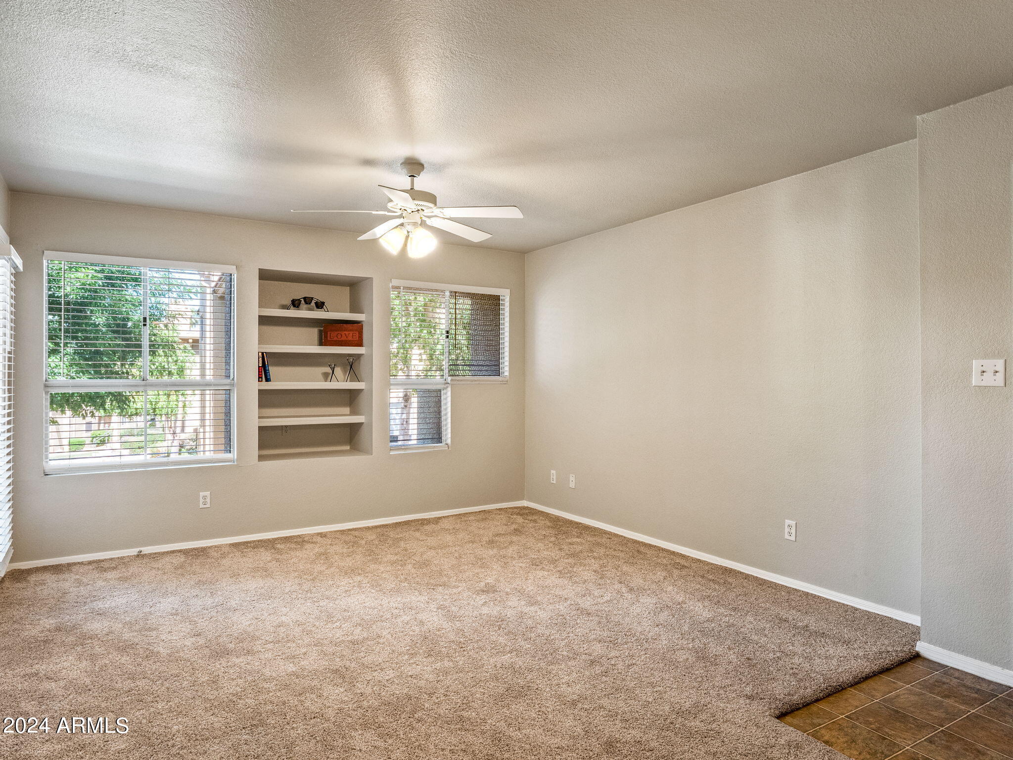 1880 E MORTEN Avenue, 114