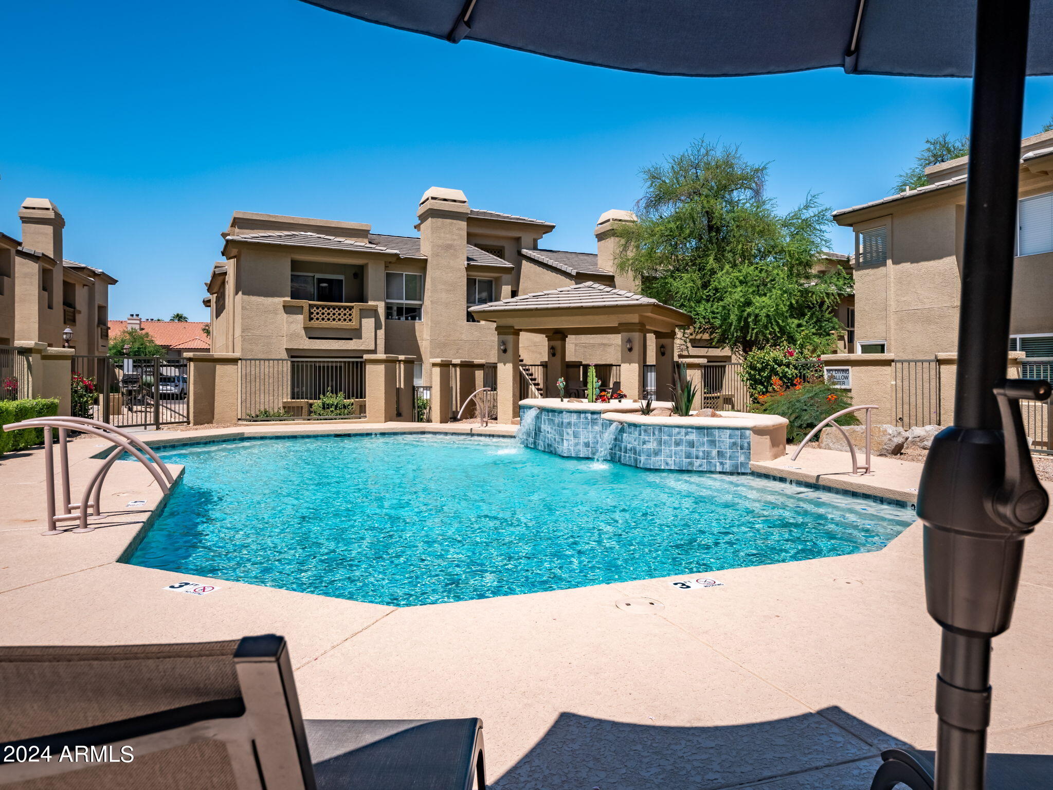 1880 E MORTEN Avenue, 114