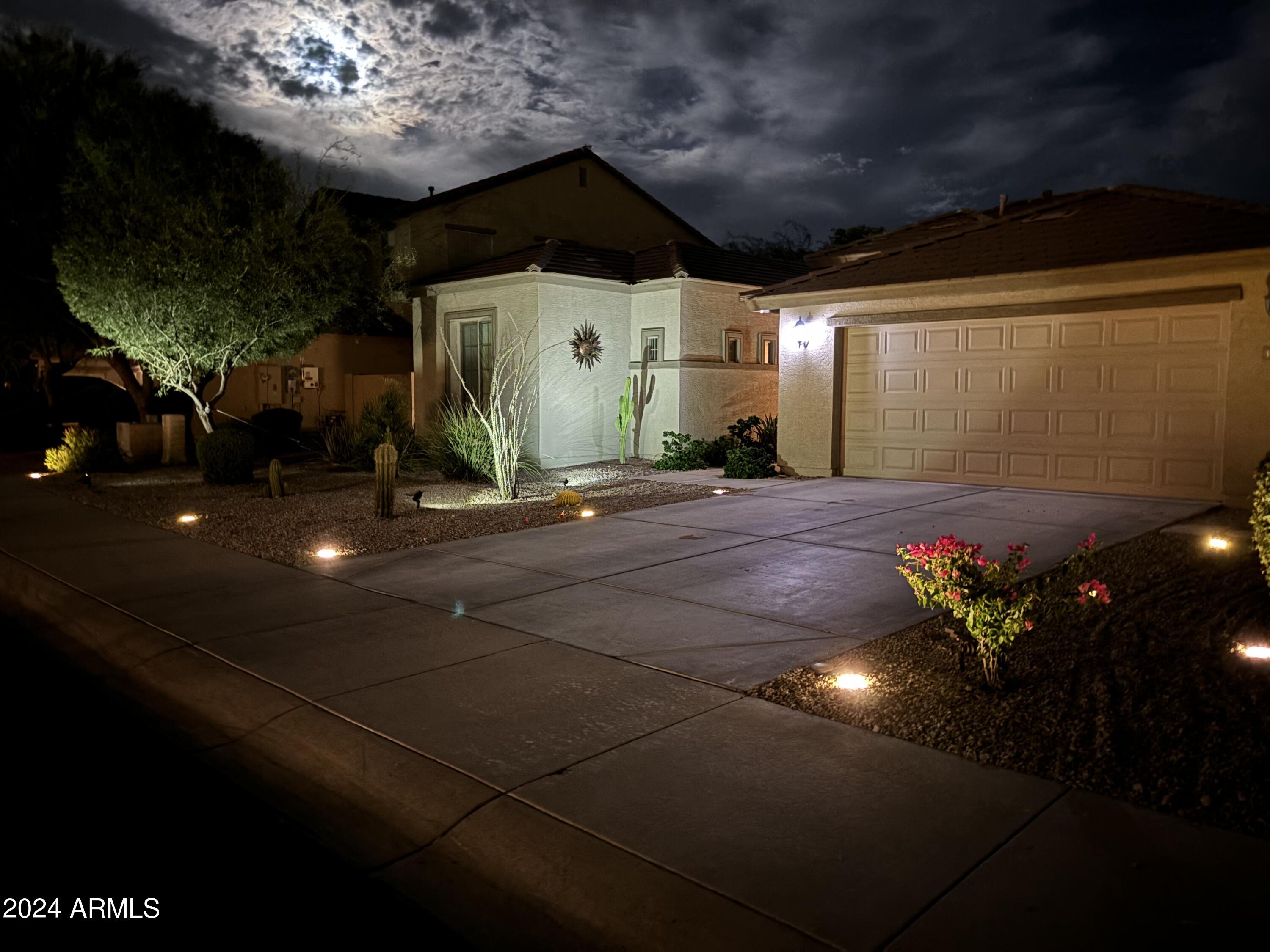 18187 W Desert View Lane