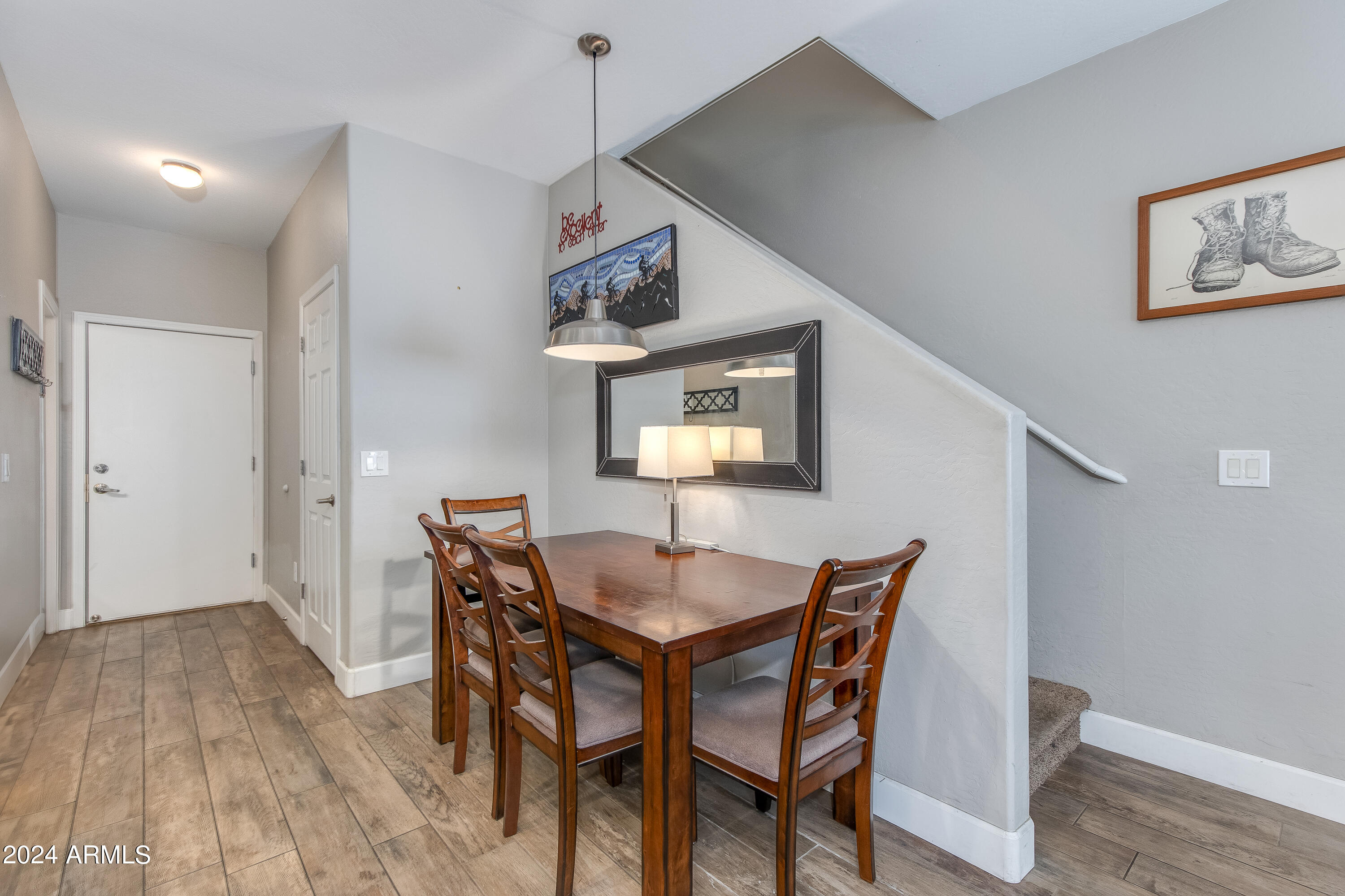 1718 W COLTER Street, 196