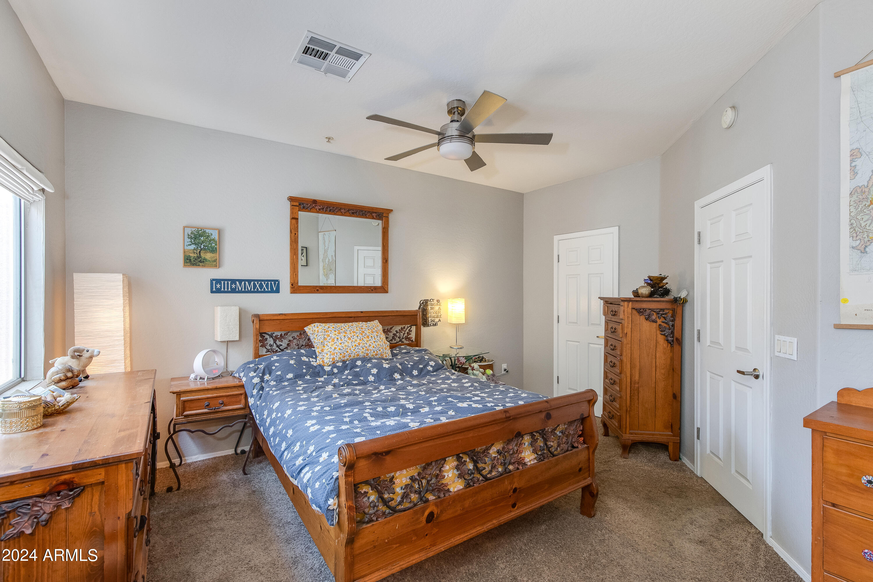 1718 W COLTER Street, 196