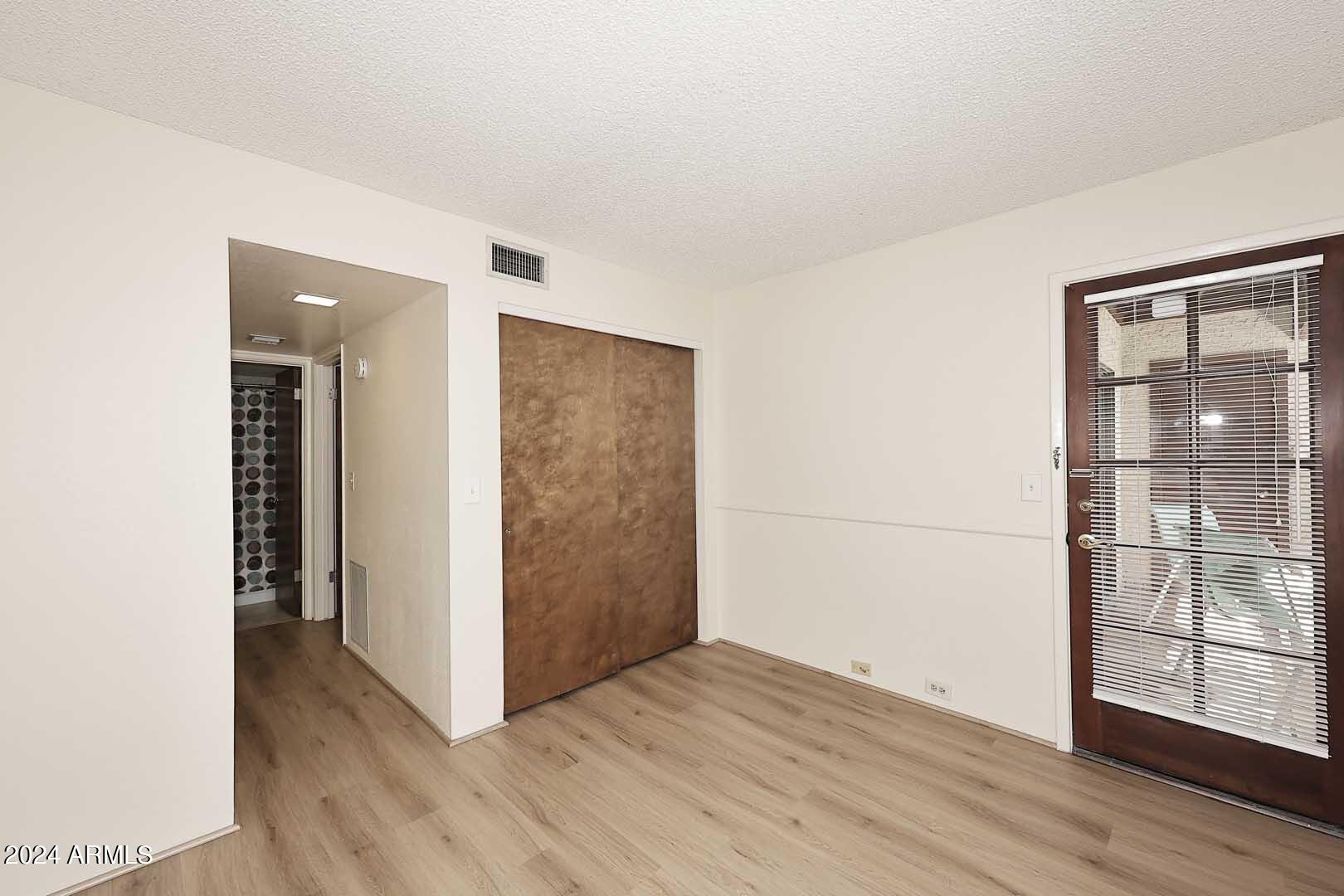 7557 N DREAMY DRAW Drive, 103