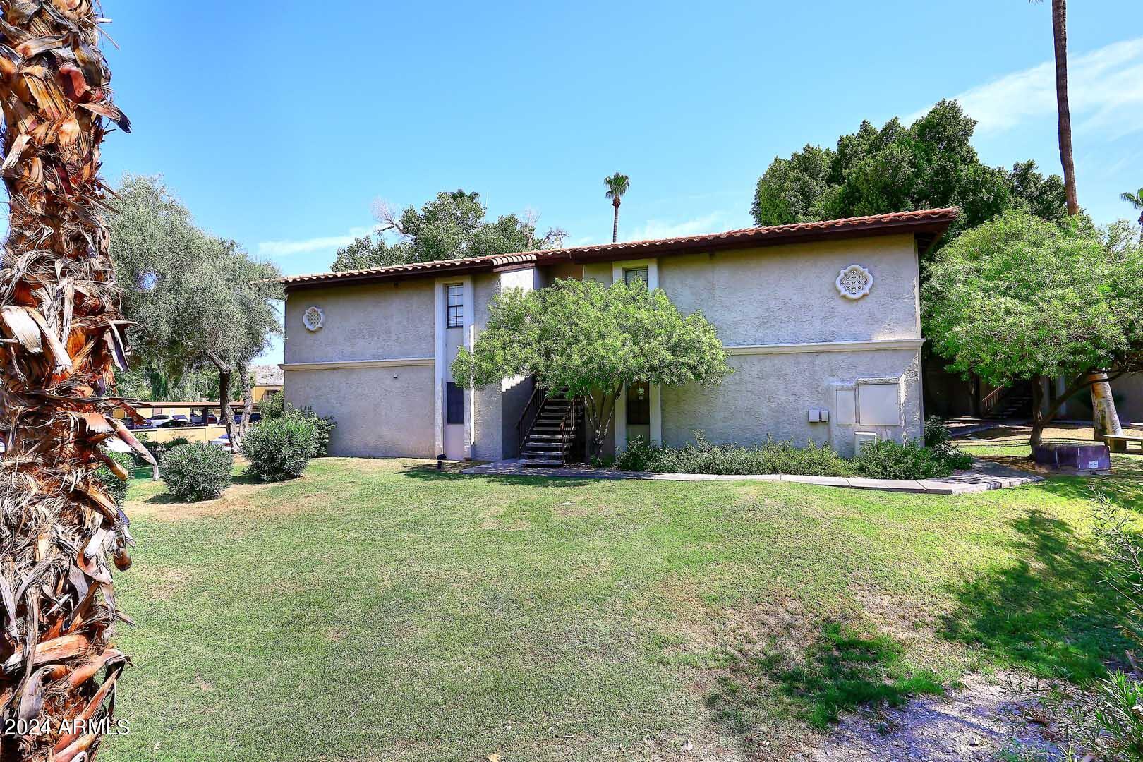 7557 N DREAMY DRAW Drive, 103