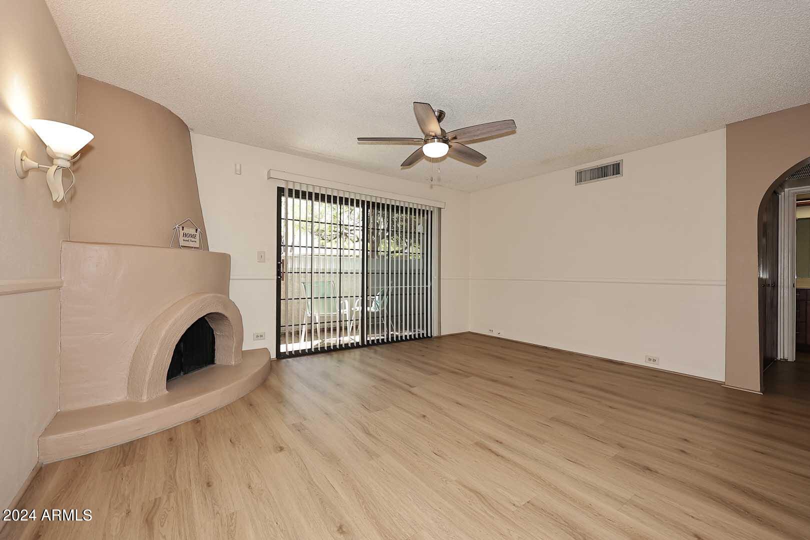 7557 N DREAMY DRAW Drive, 103