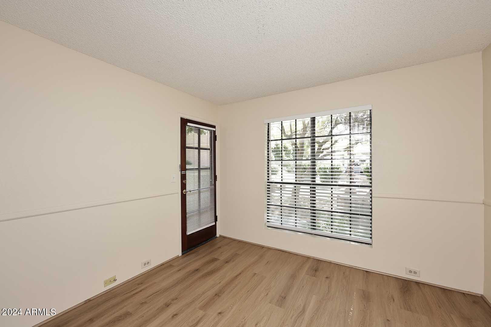 7557 N DREAMY DRAW Drive, 103