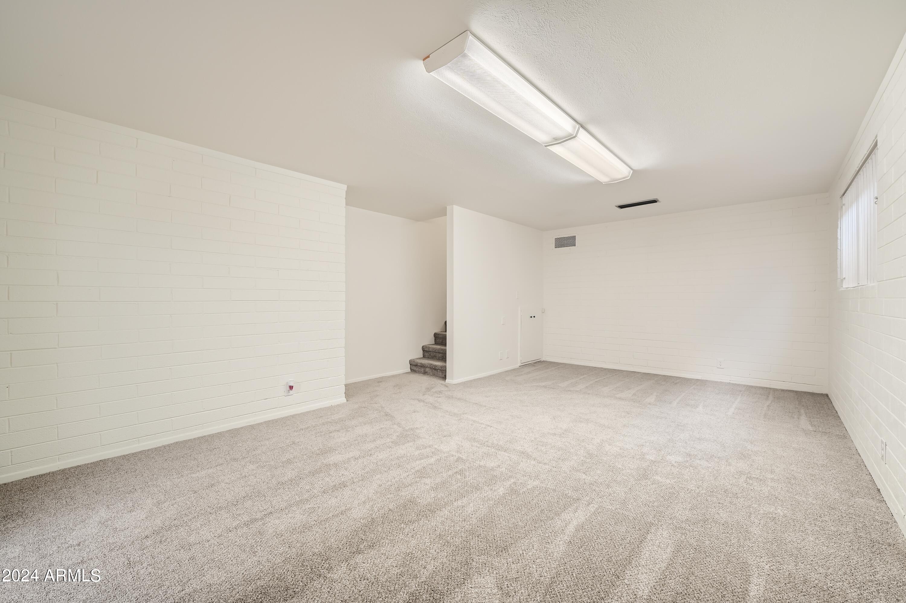 308 N PIONEER