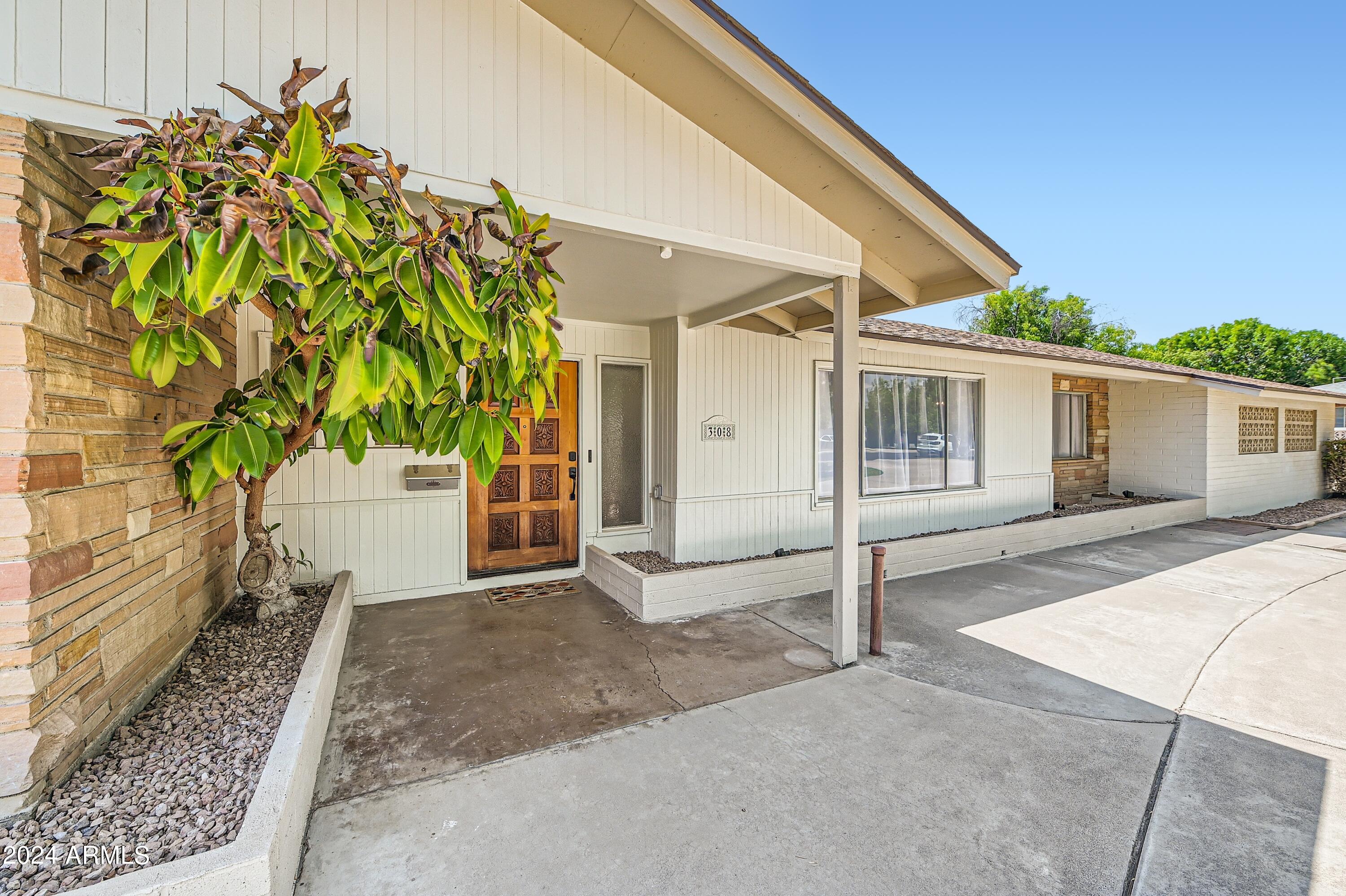308 N PIONEER