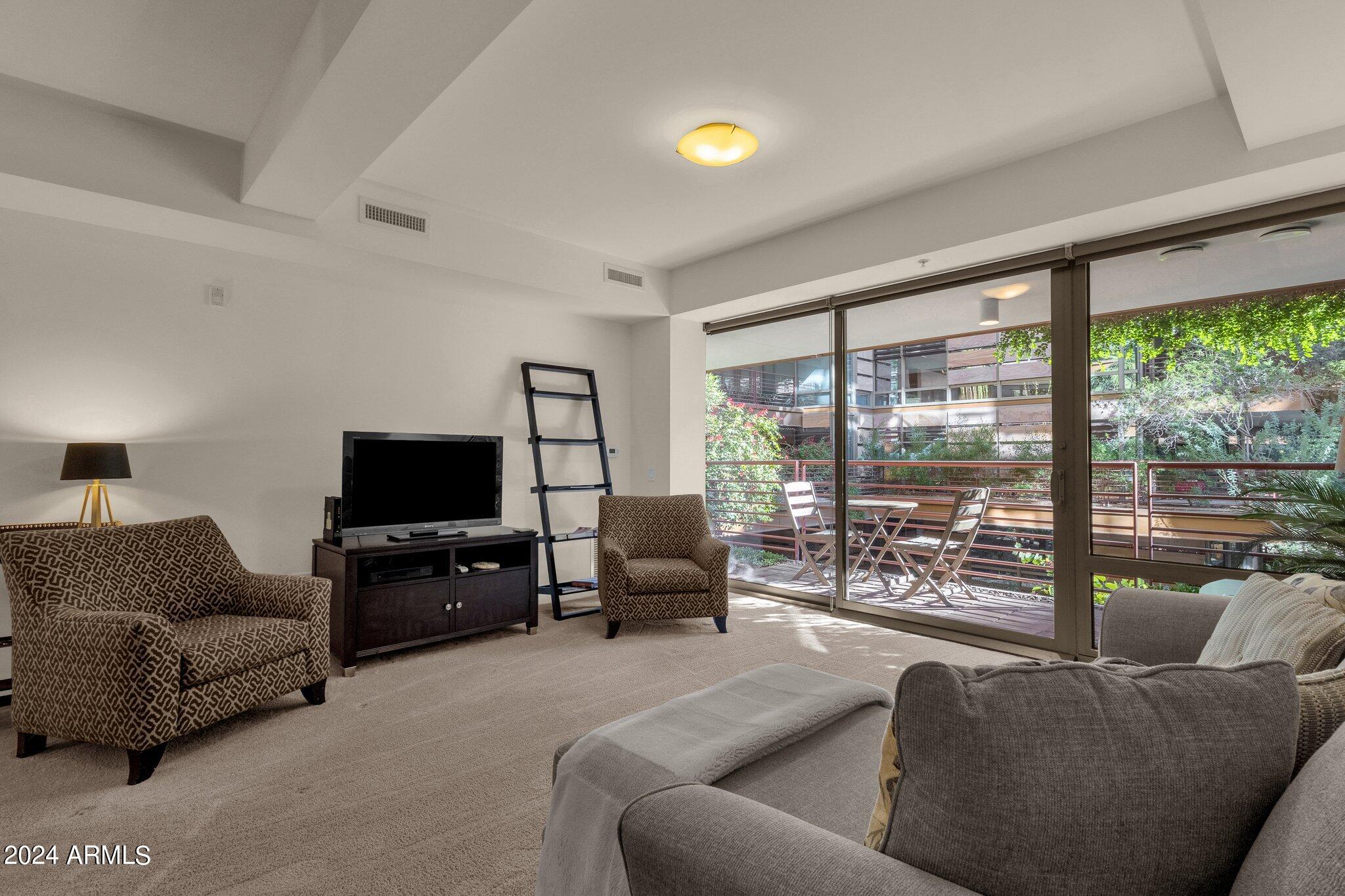 7131 E RANCHO VISTA Drive, 2003