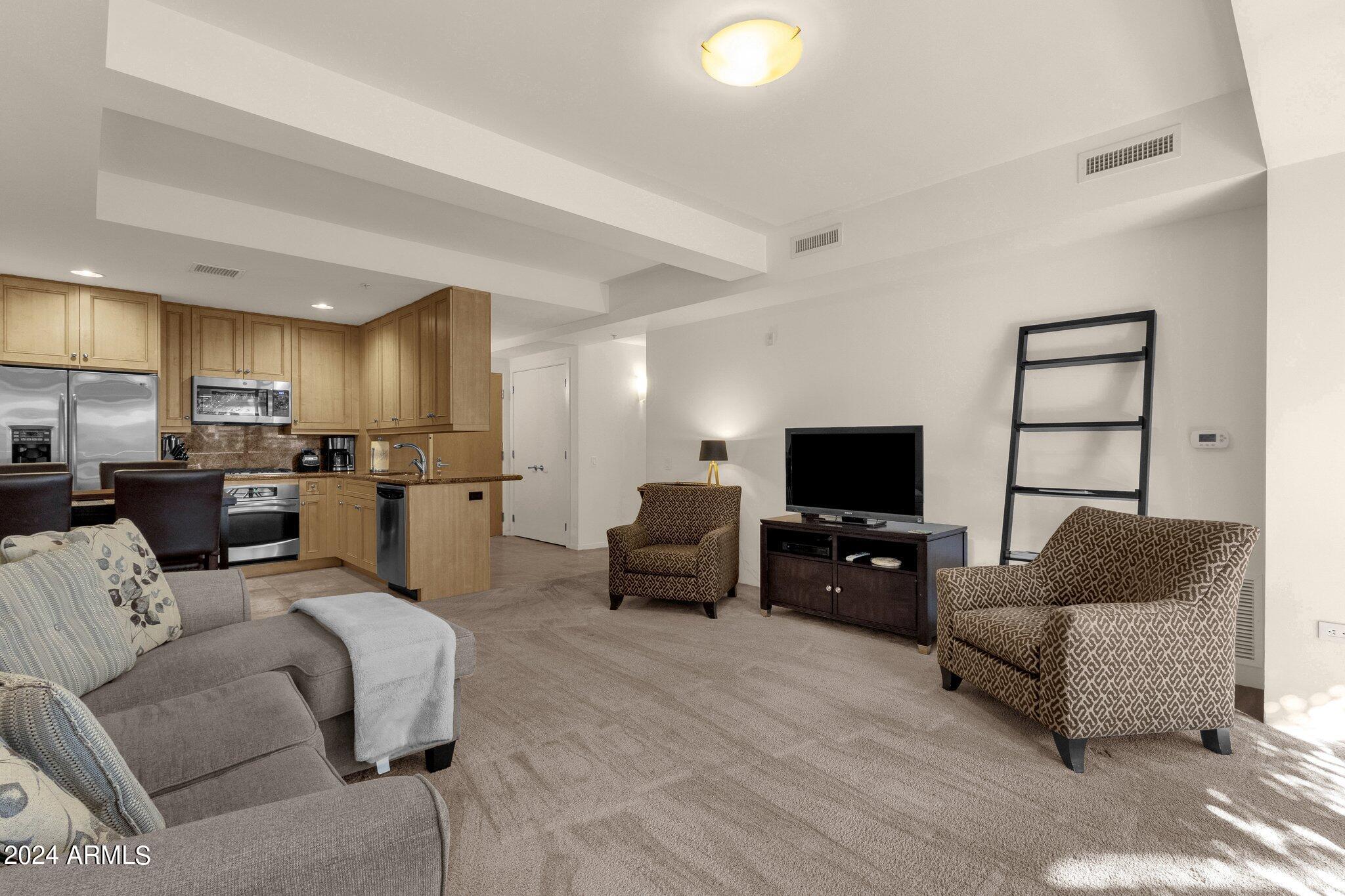 7131 E RANCHO VISTA Drive, 2003