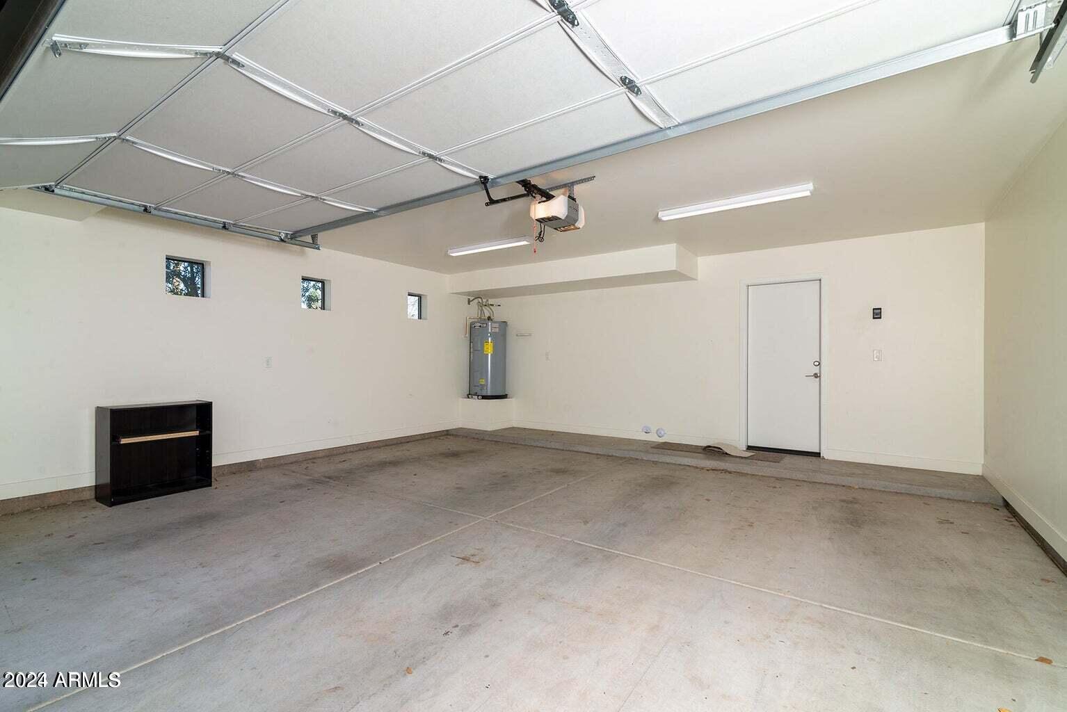 1301 W 4TH Street, 1008