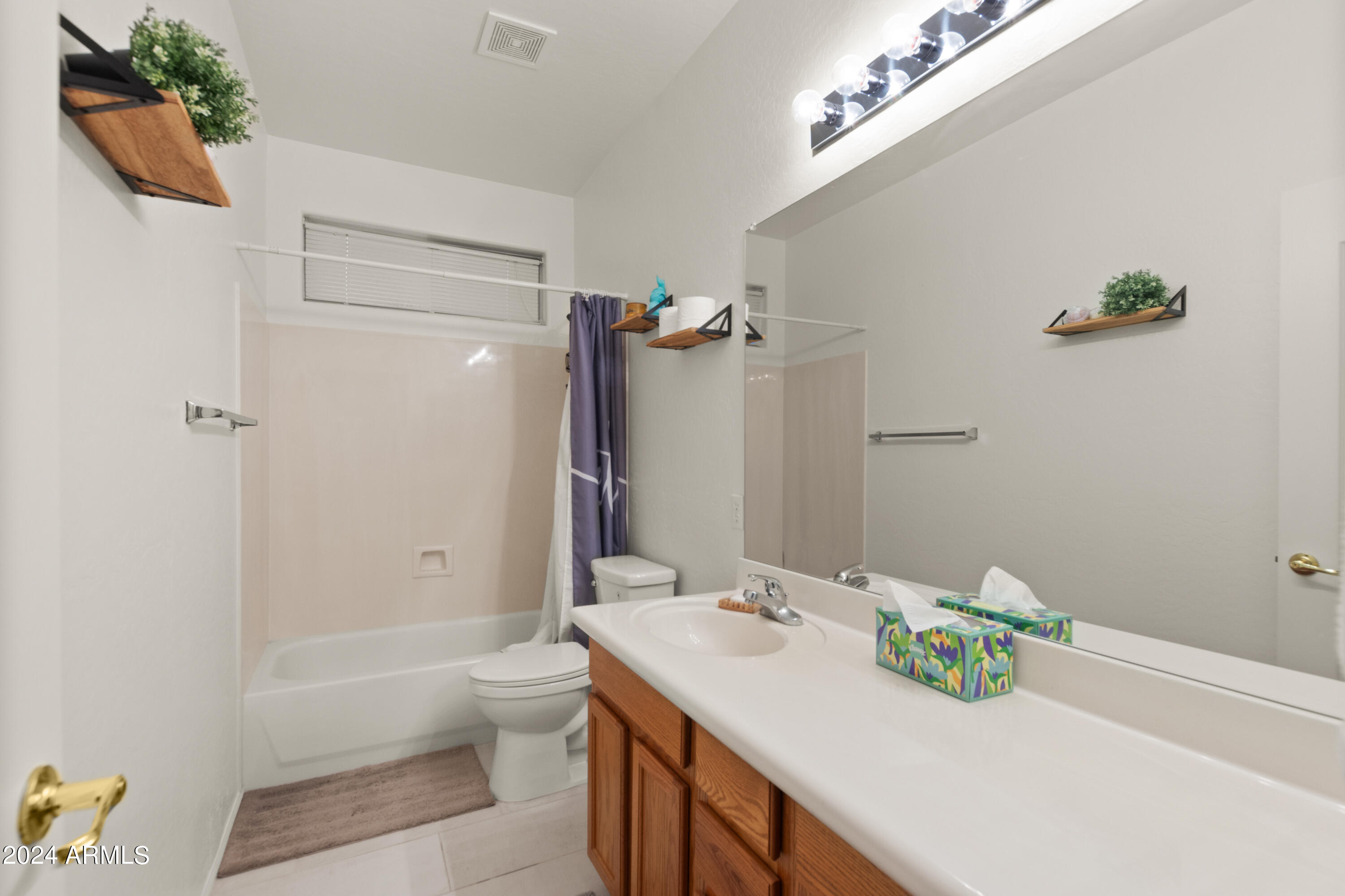 6230 S Cottonfields Lane