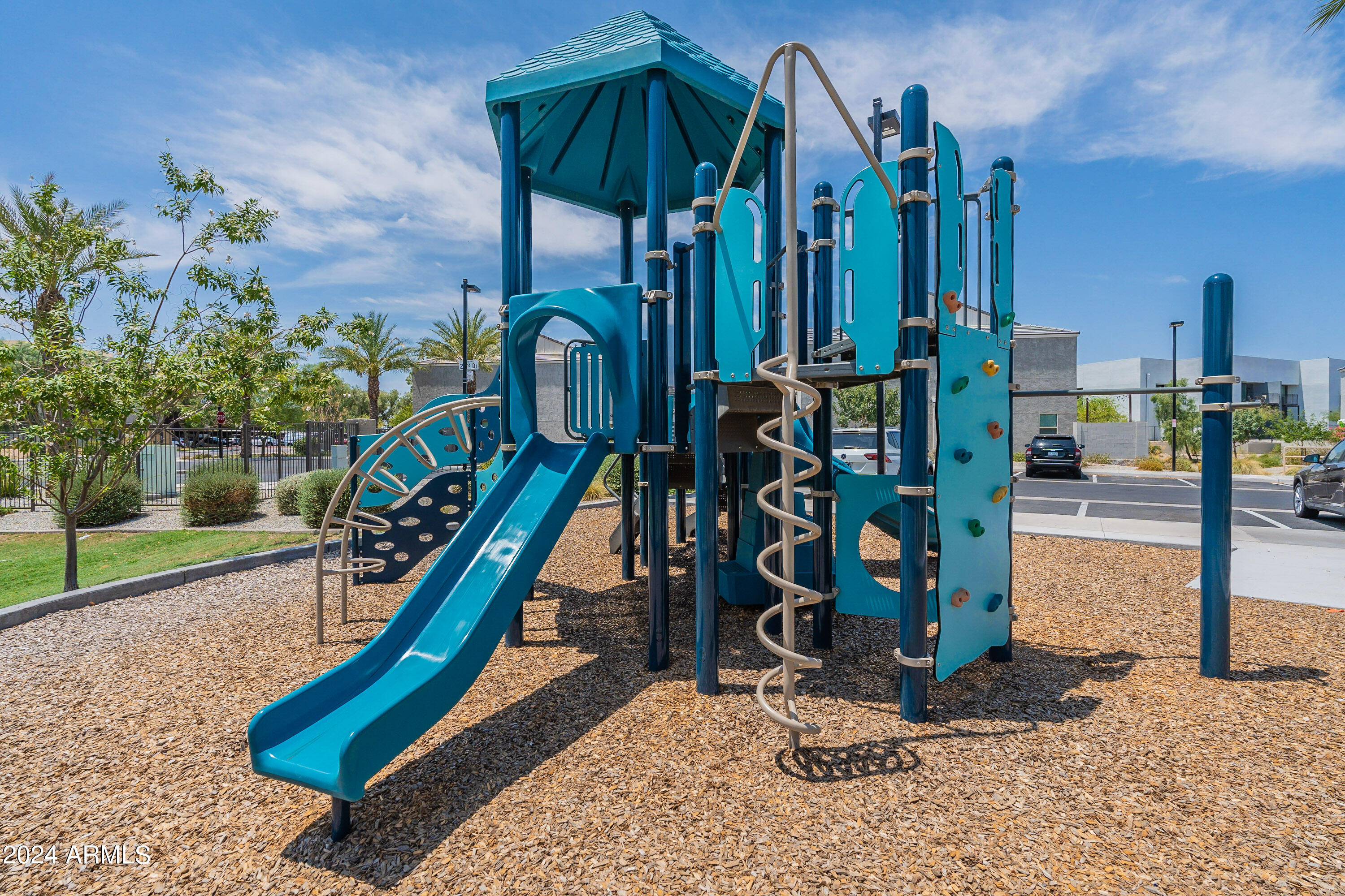 2157 W Harmont Drive